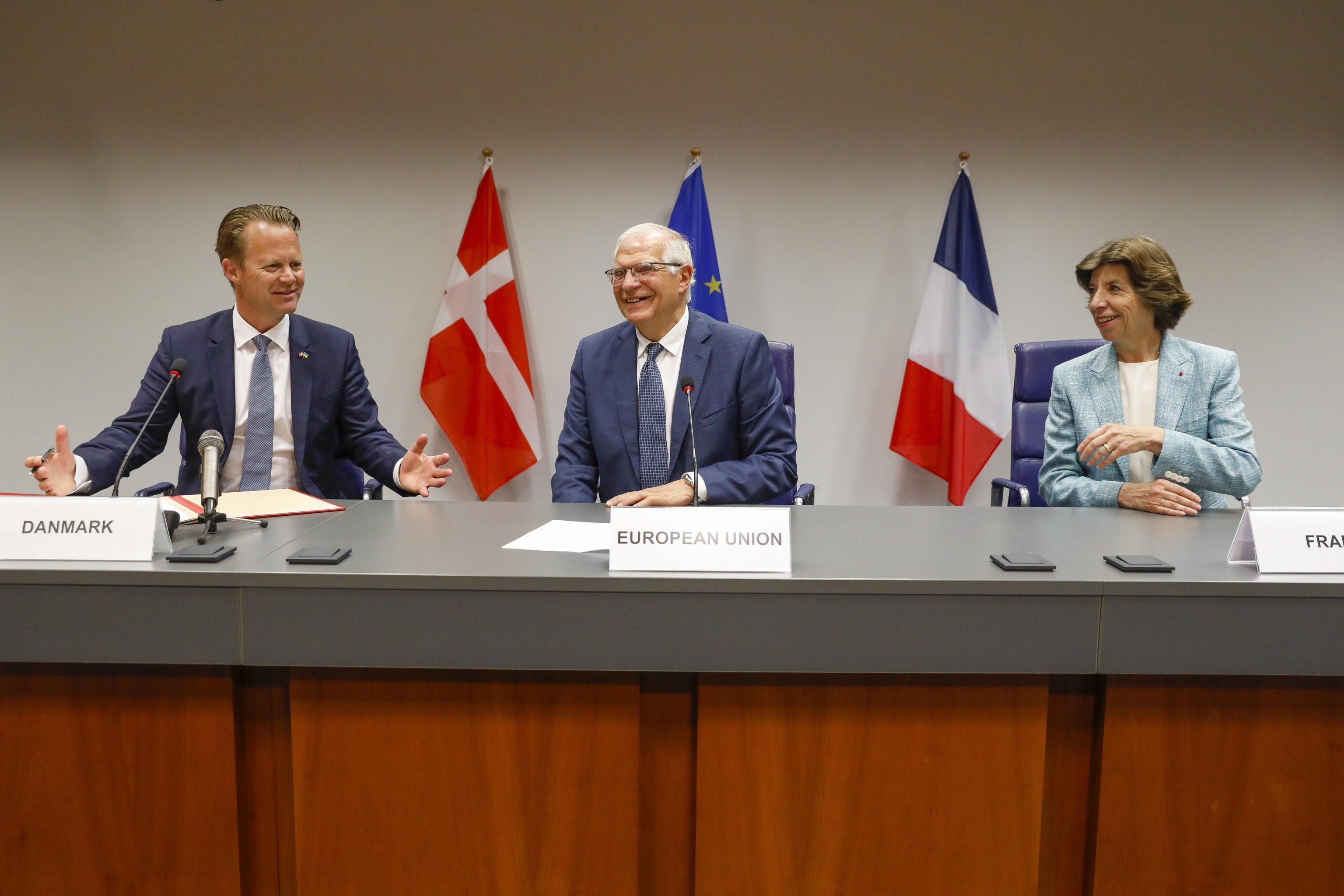 EPA/JULIEN WARNAND
