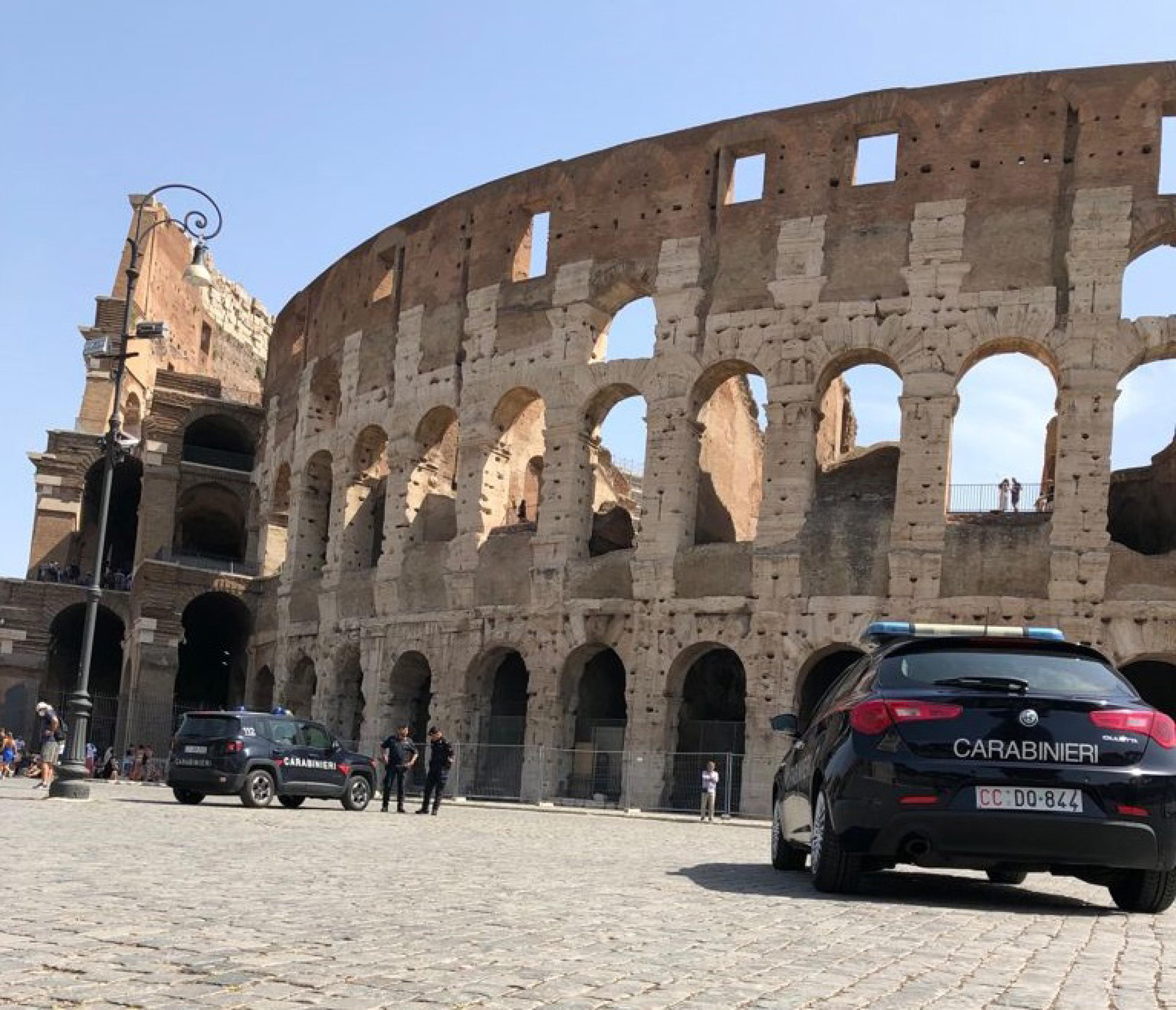 ANSA/US CARABINIERI