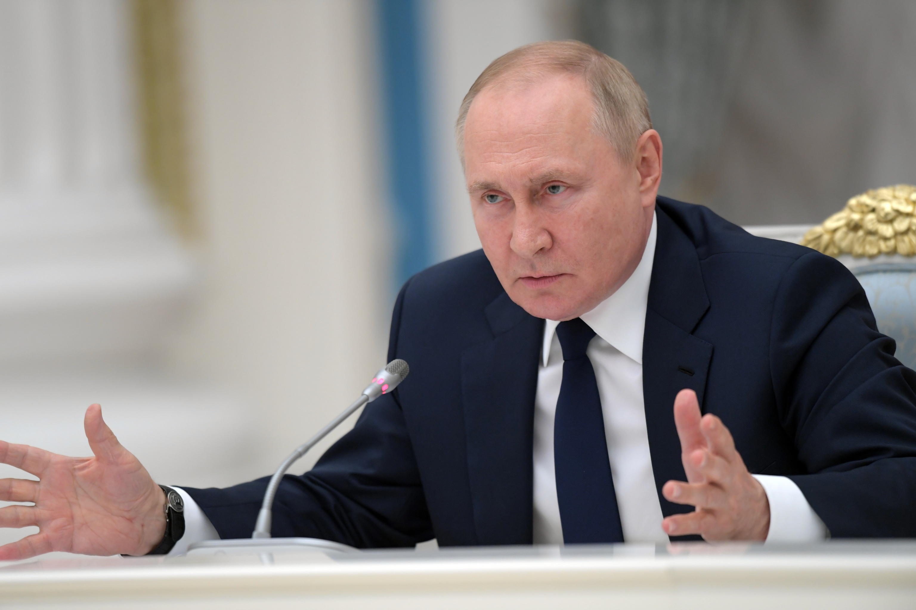 EPA/ALEXEI NIKOLSKY/SPUTNIK/KREMLIN POOL