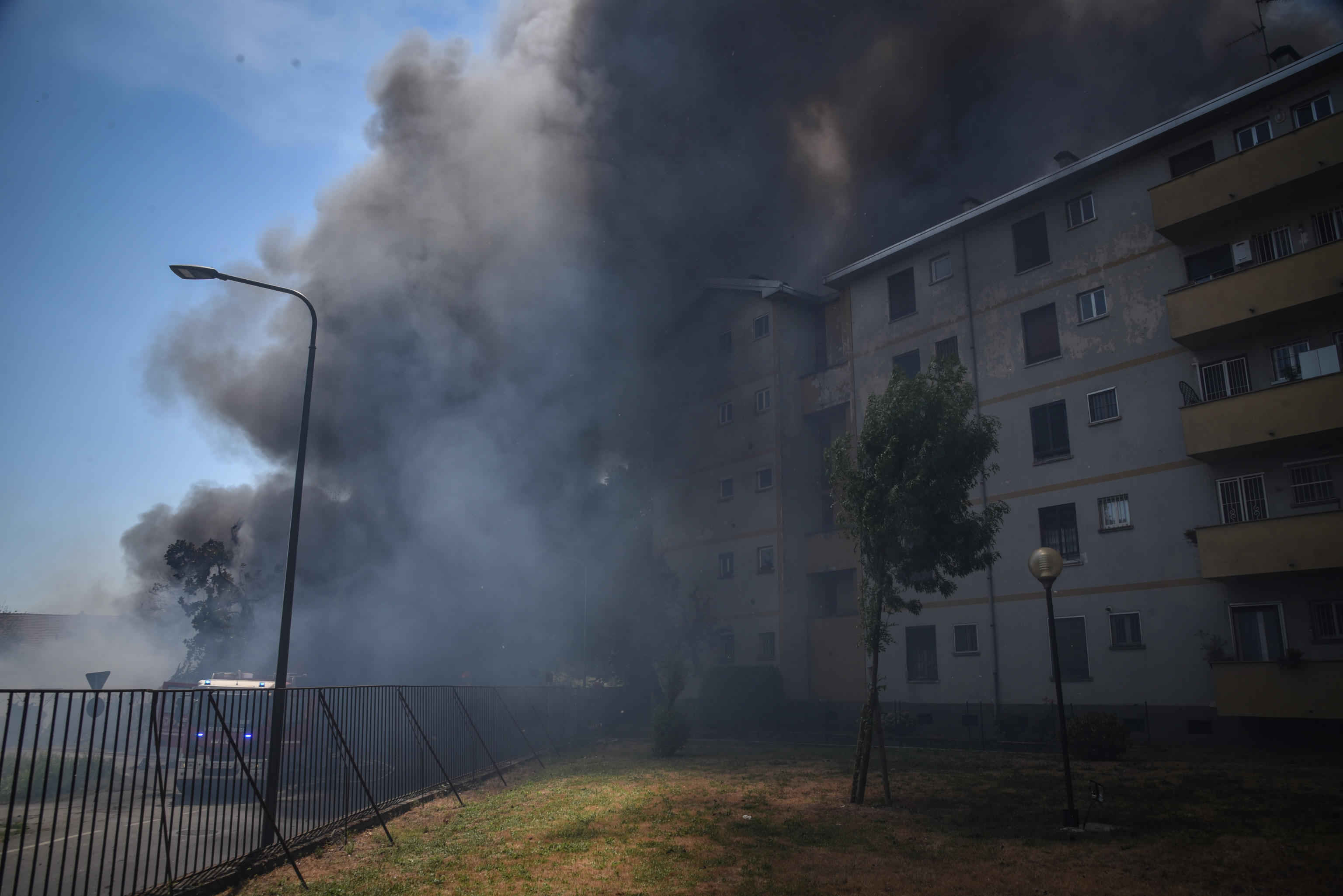 incendio milano