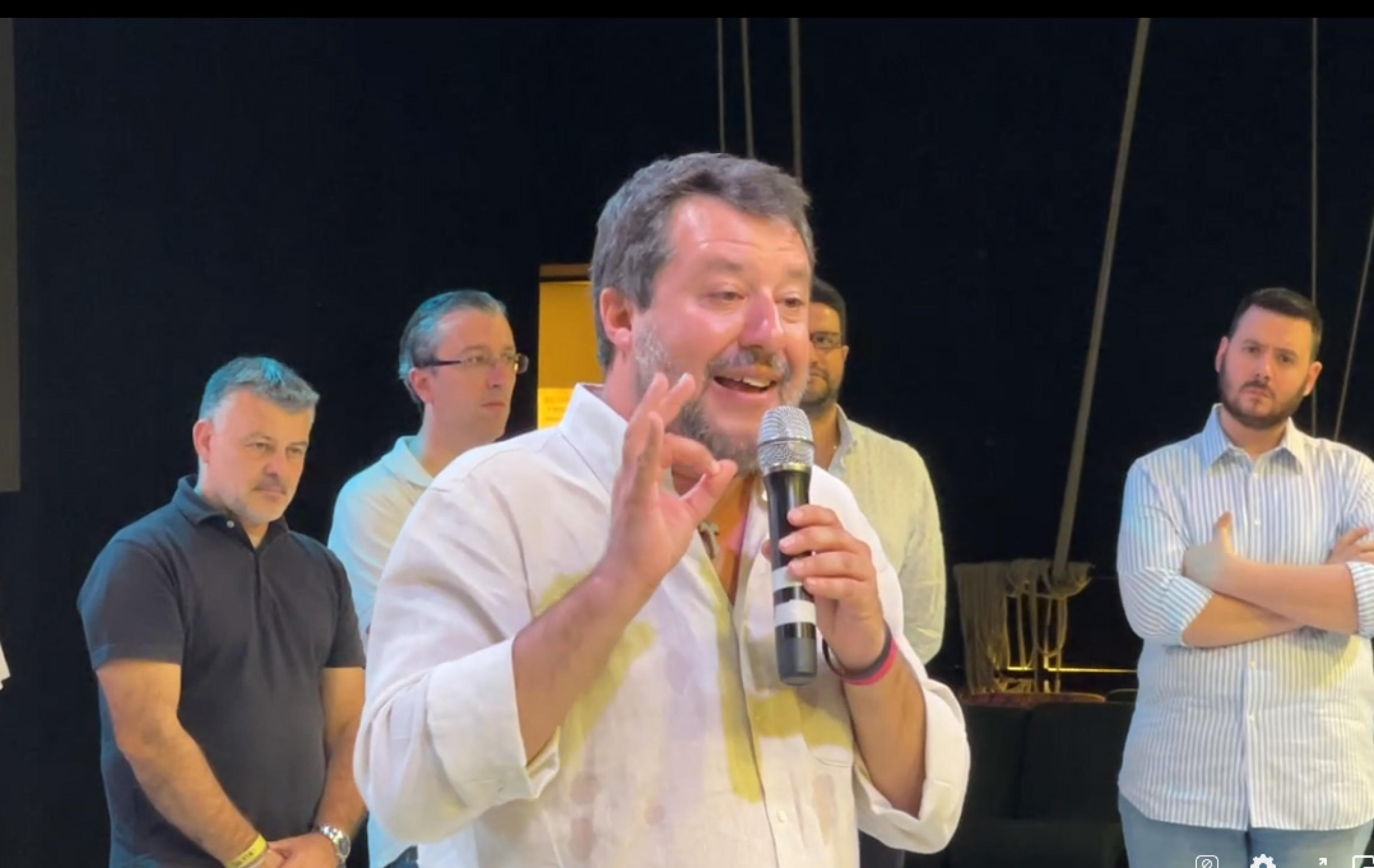 ANSA/FACEBOOK/ MATTEO SALVINI