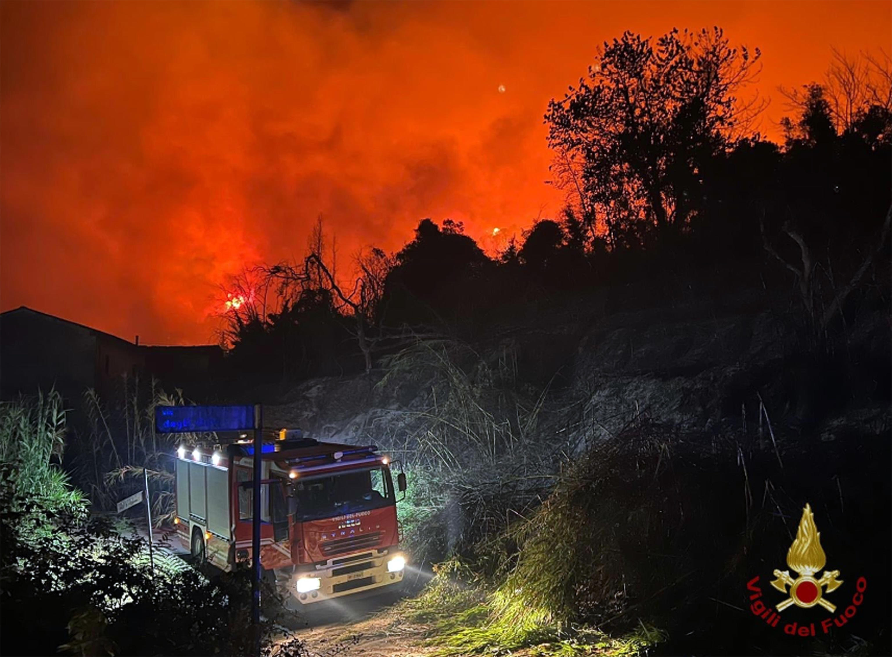 incendio versilia