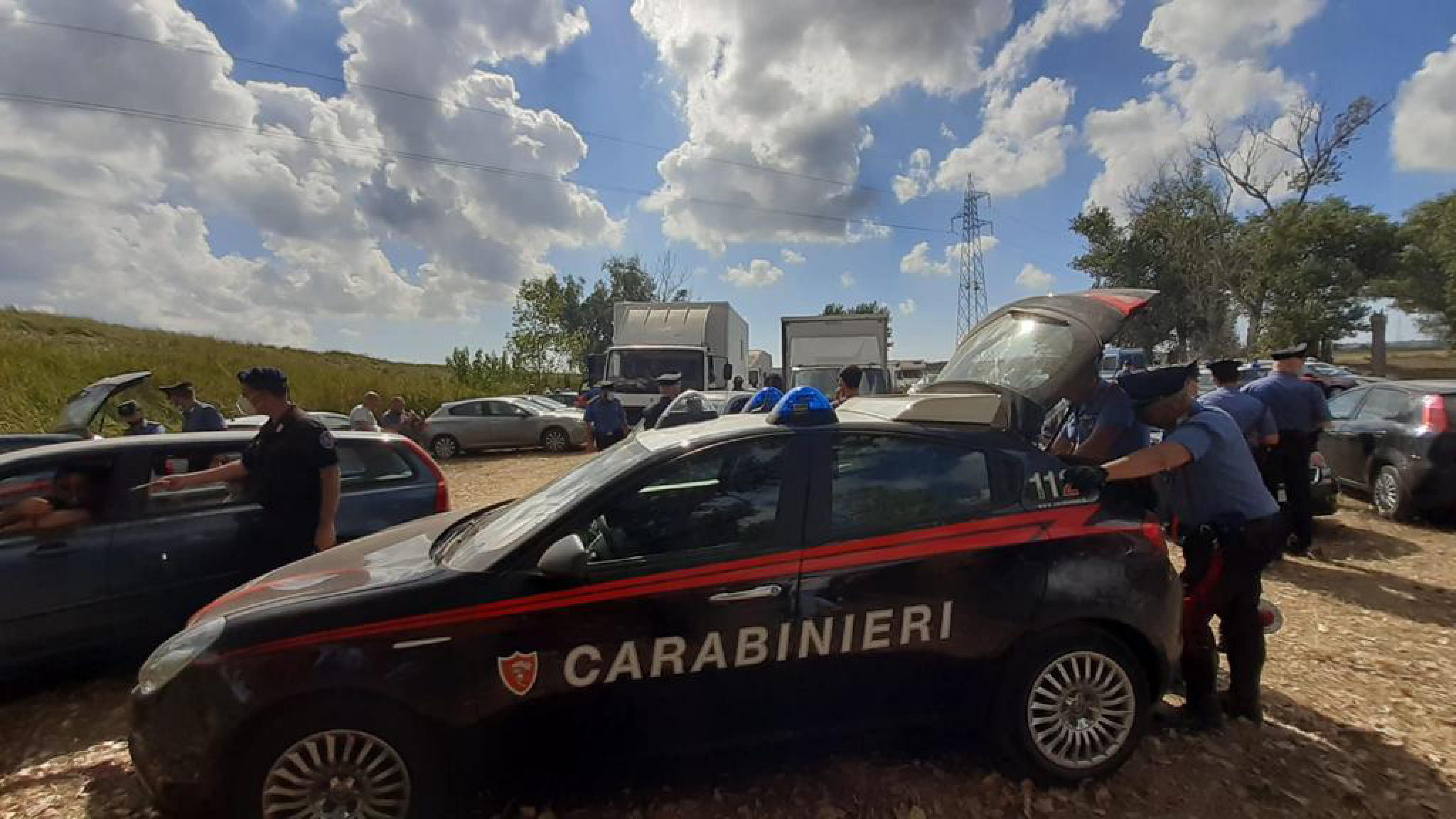 INCIDENTE CARABINIERI