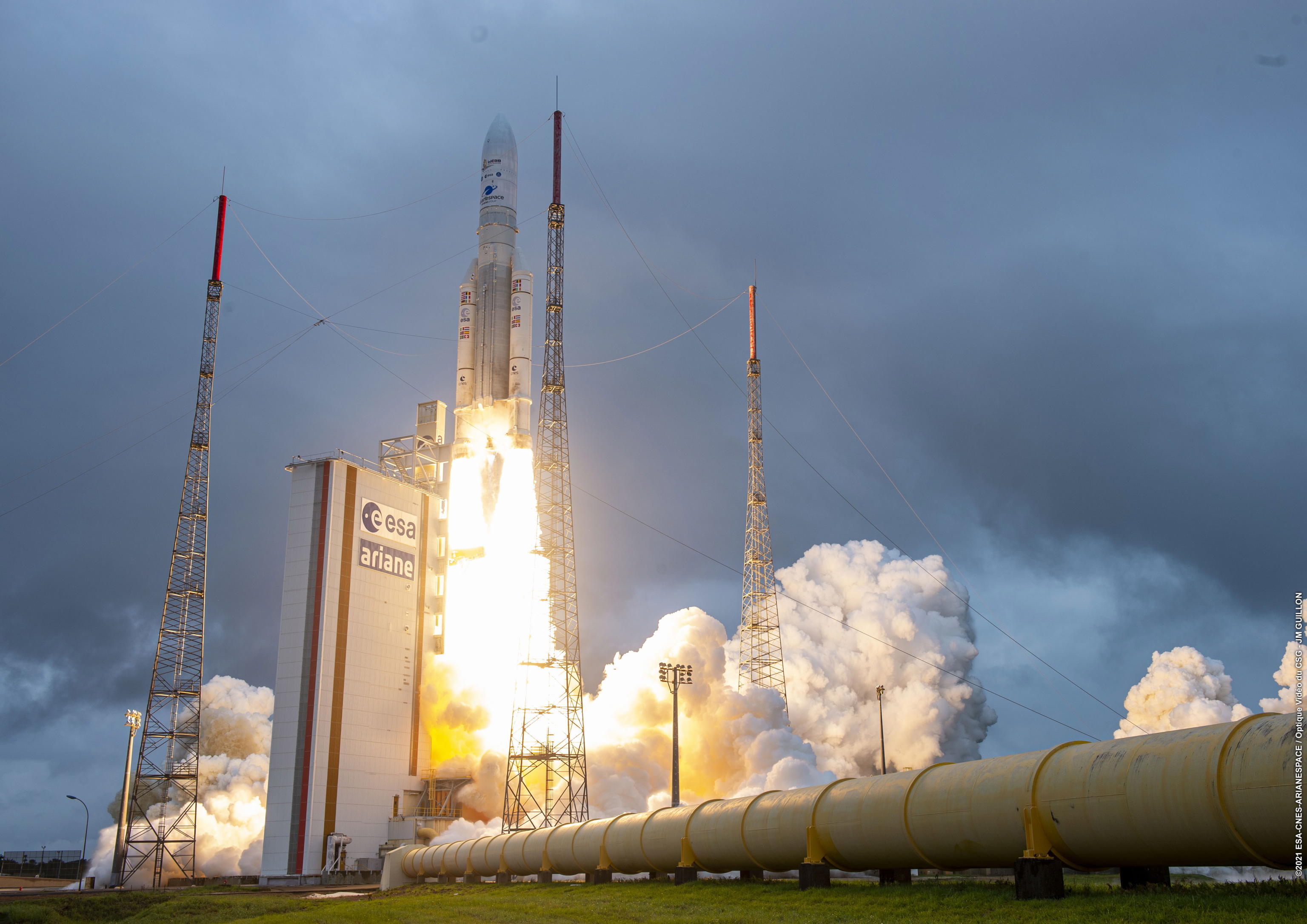 ANSA/EPA/JM GUILLON/ESA