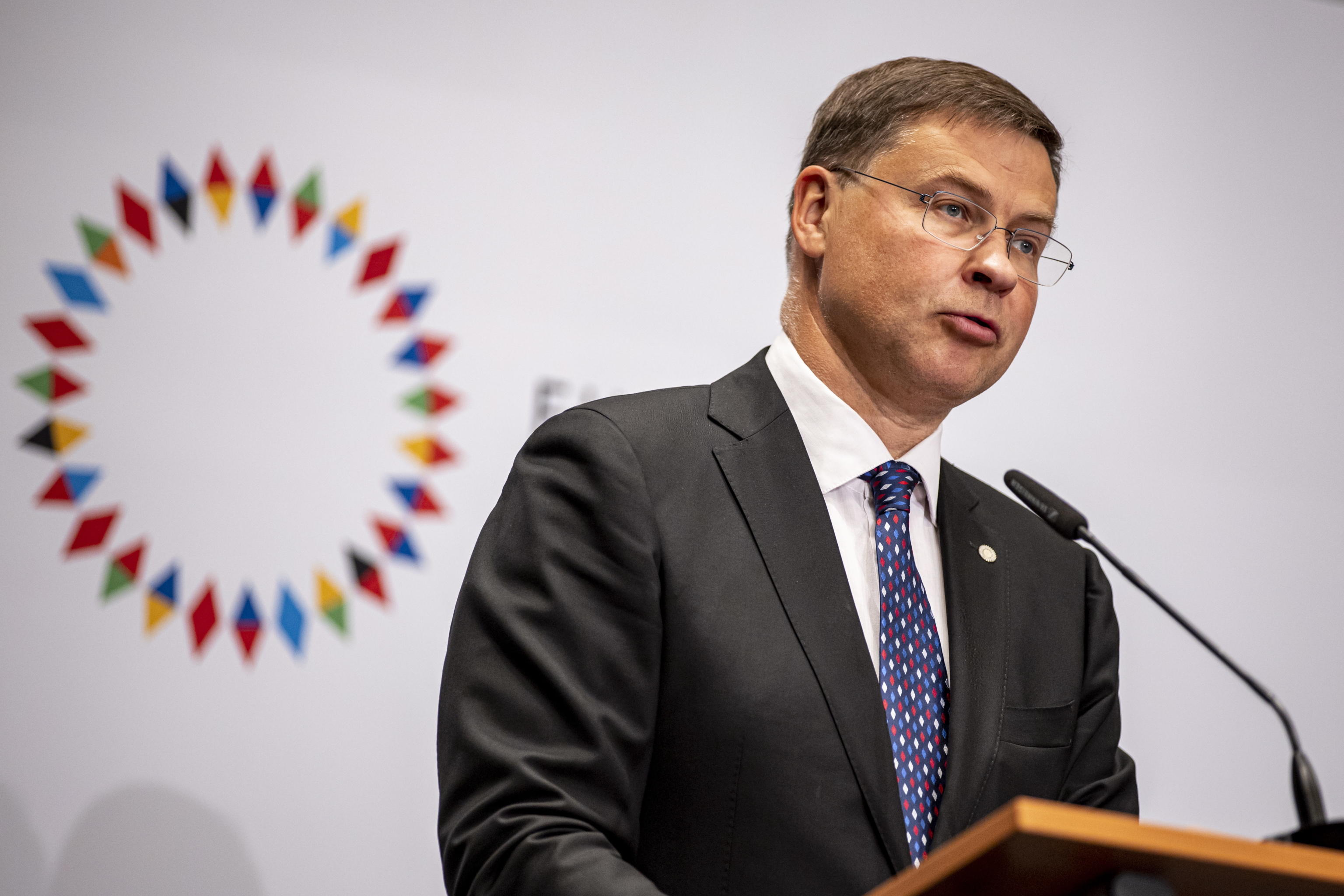 Dombrovskis