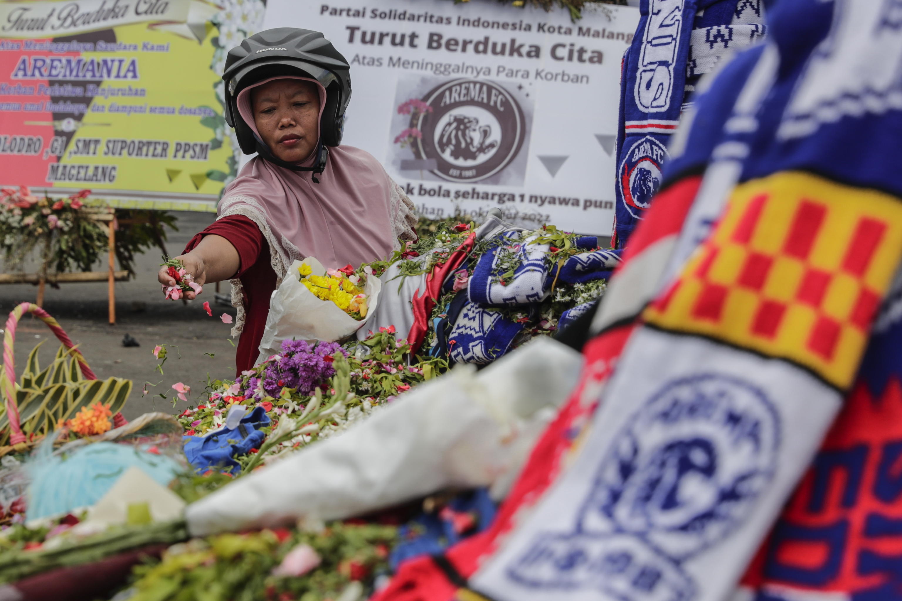 strage indonesia