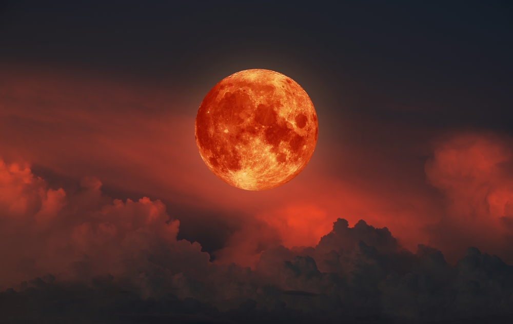 LUNA DI SANGUE