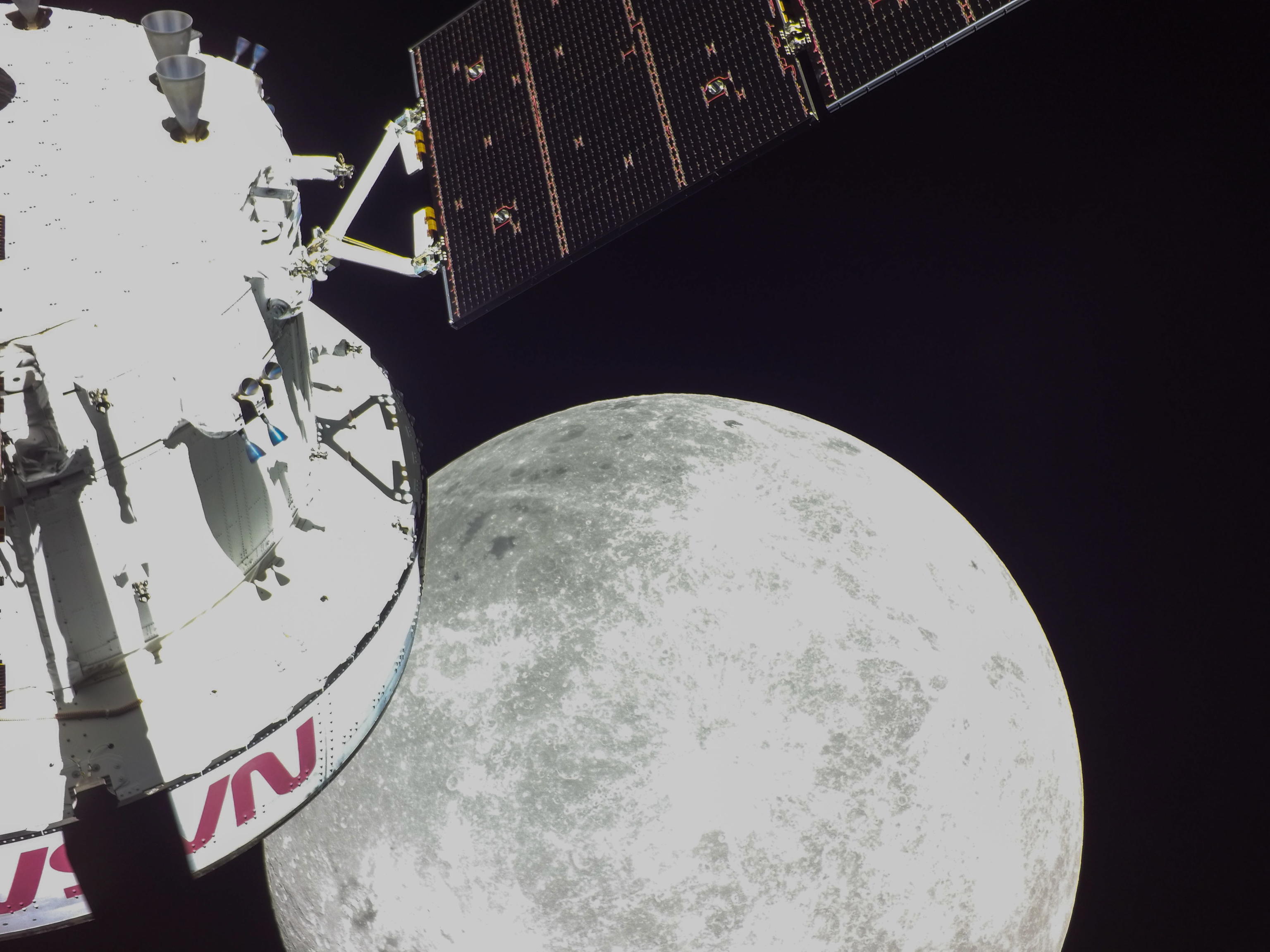 NASA ARTEMIS ORION LUNA