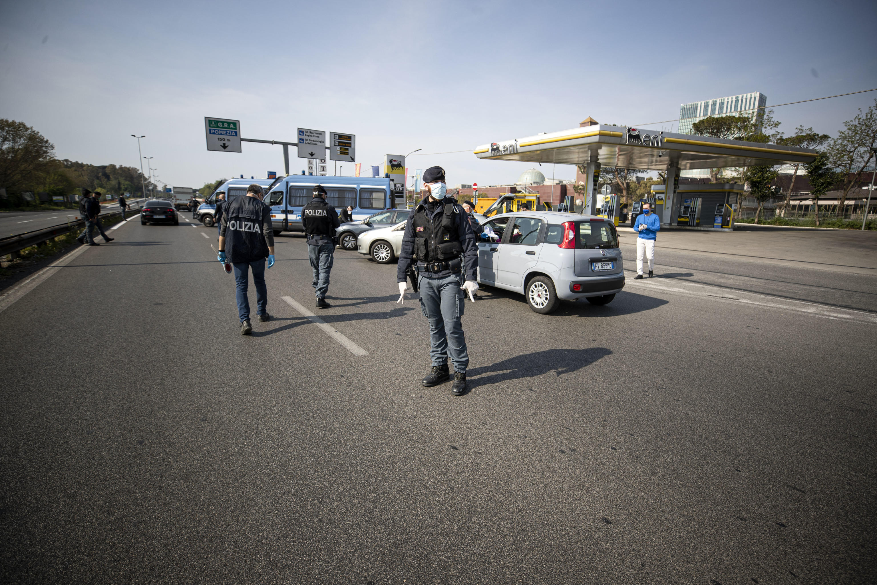 posto di blocco polizia