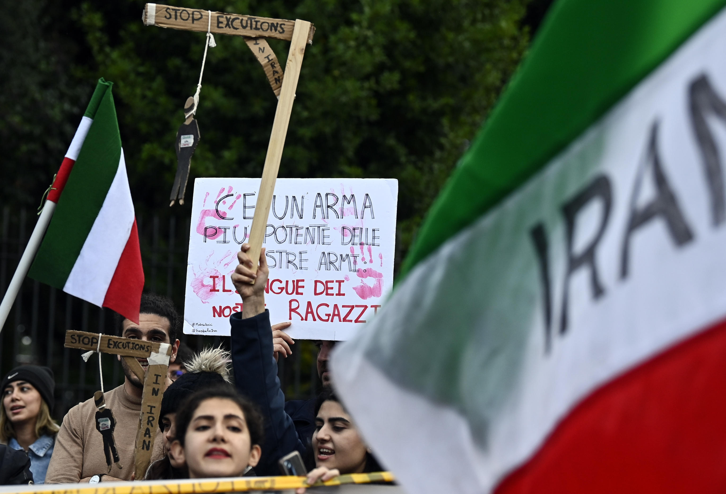 iran condanna a morte