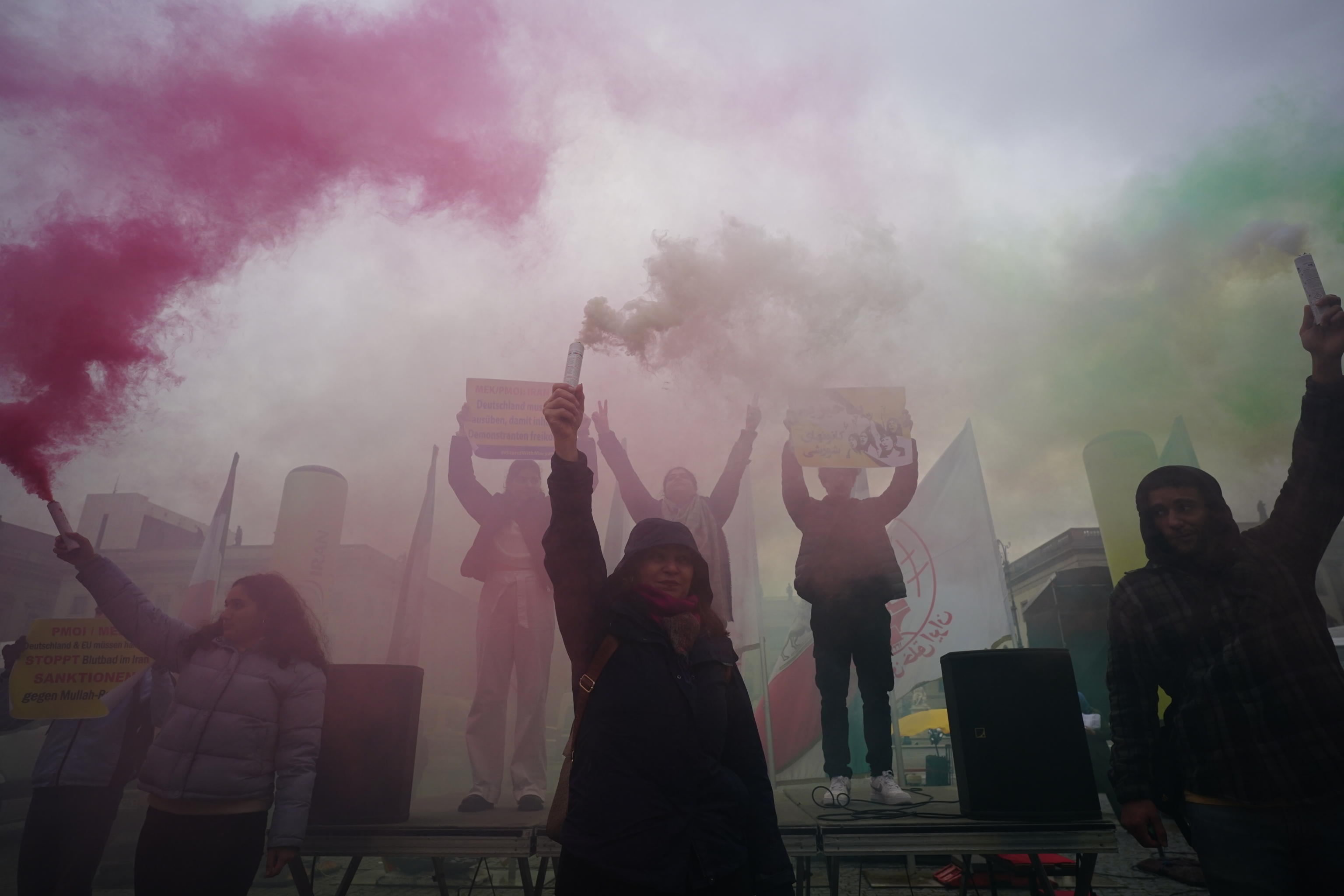 IRAN PROTESTE