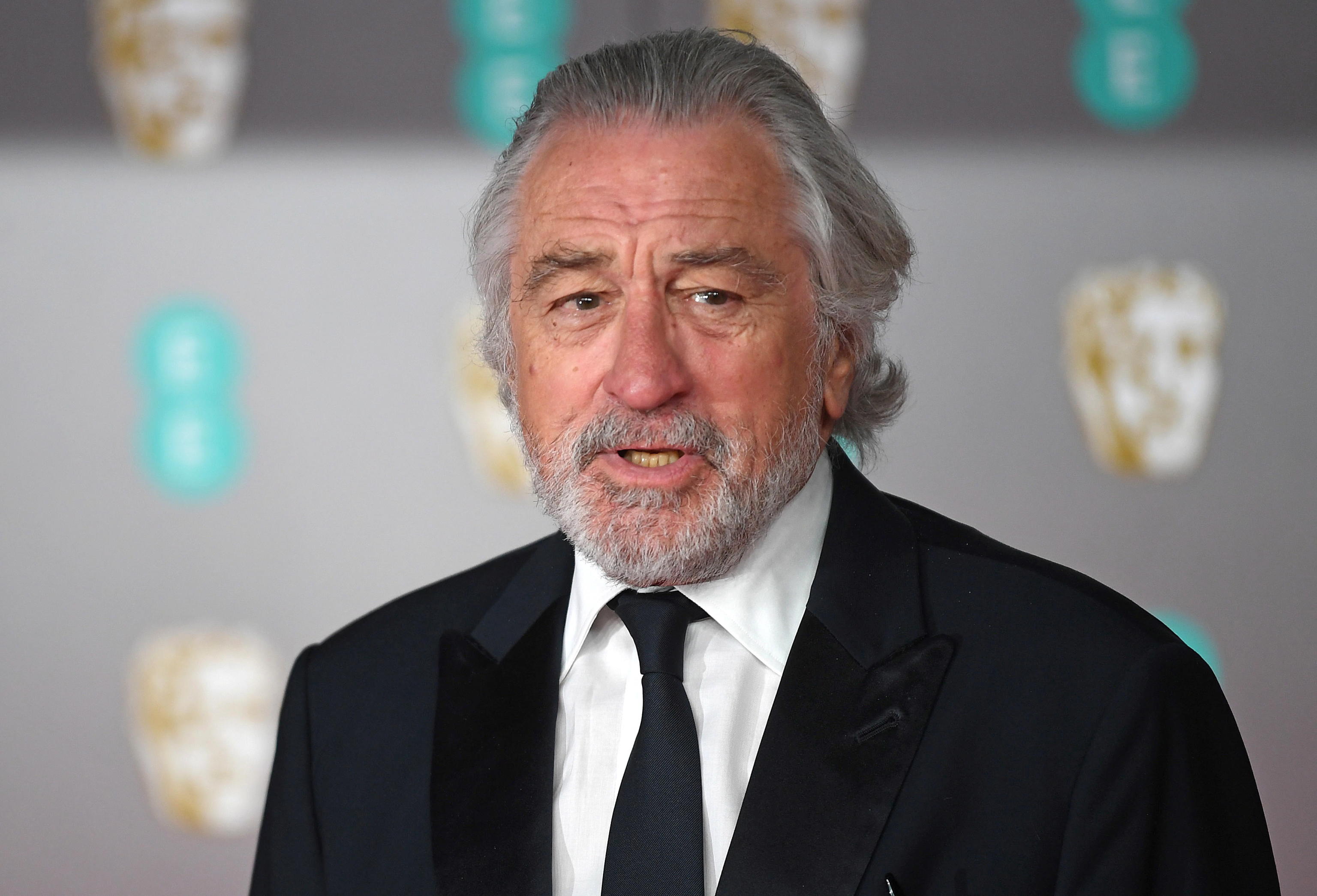 ROBERT DE NIRO