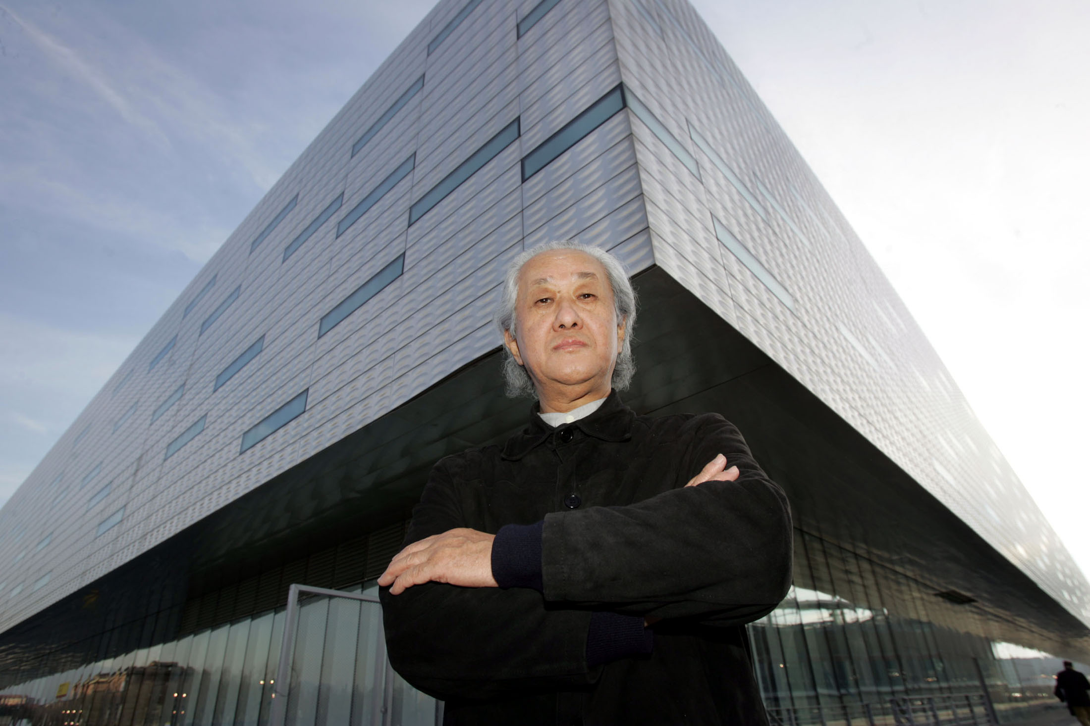 ARATA ISOZAKI