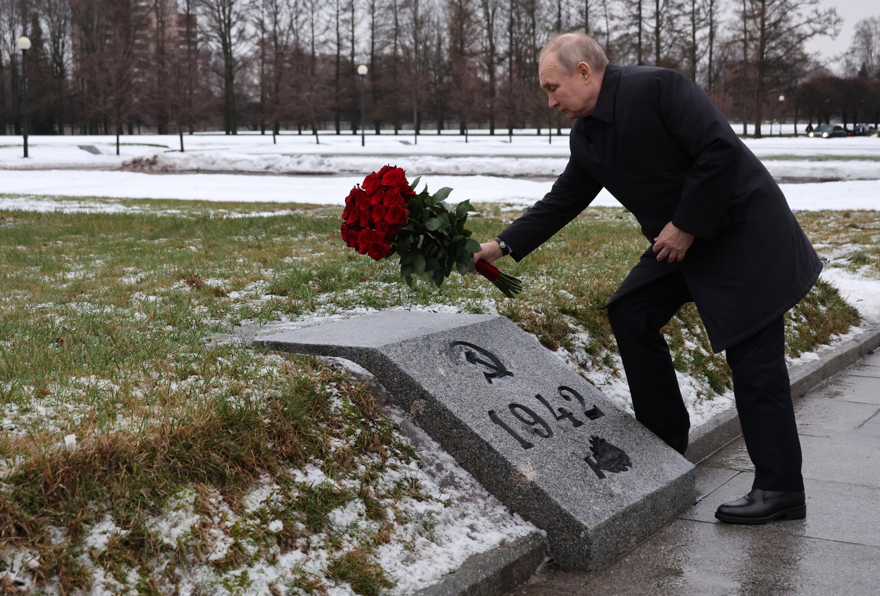 EPA/MIKHAEL KLIMENTYEV