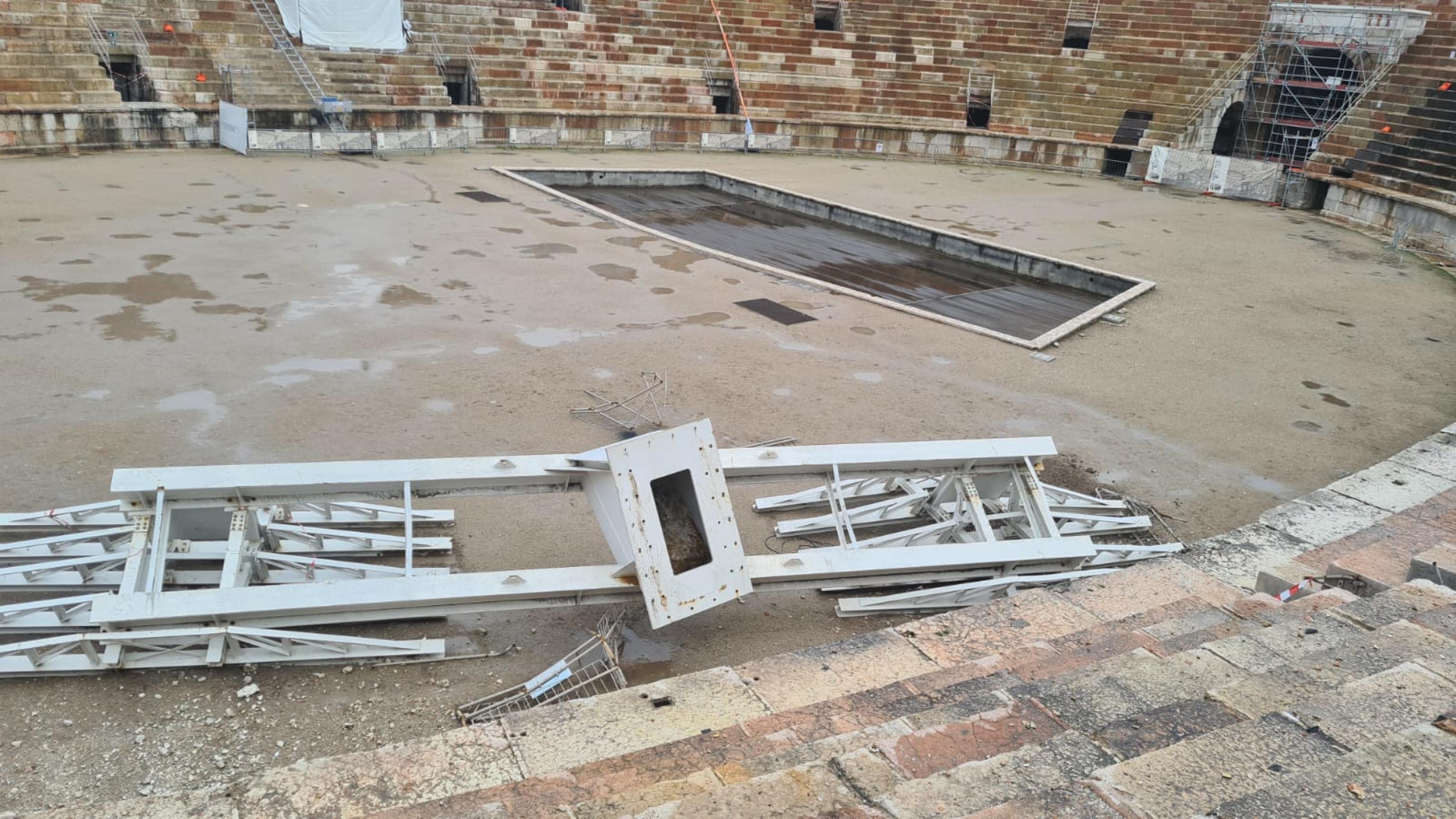 crollo arena di verona
