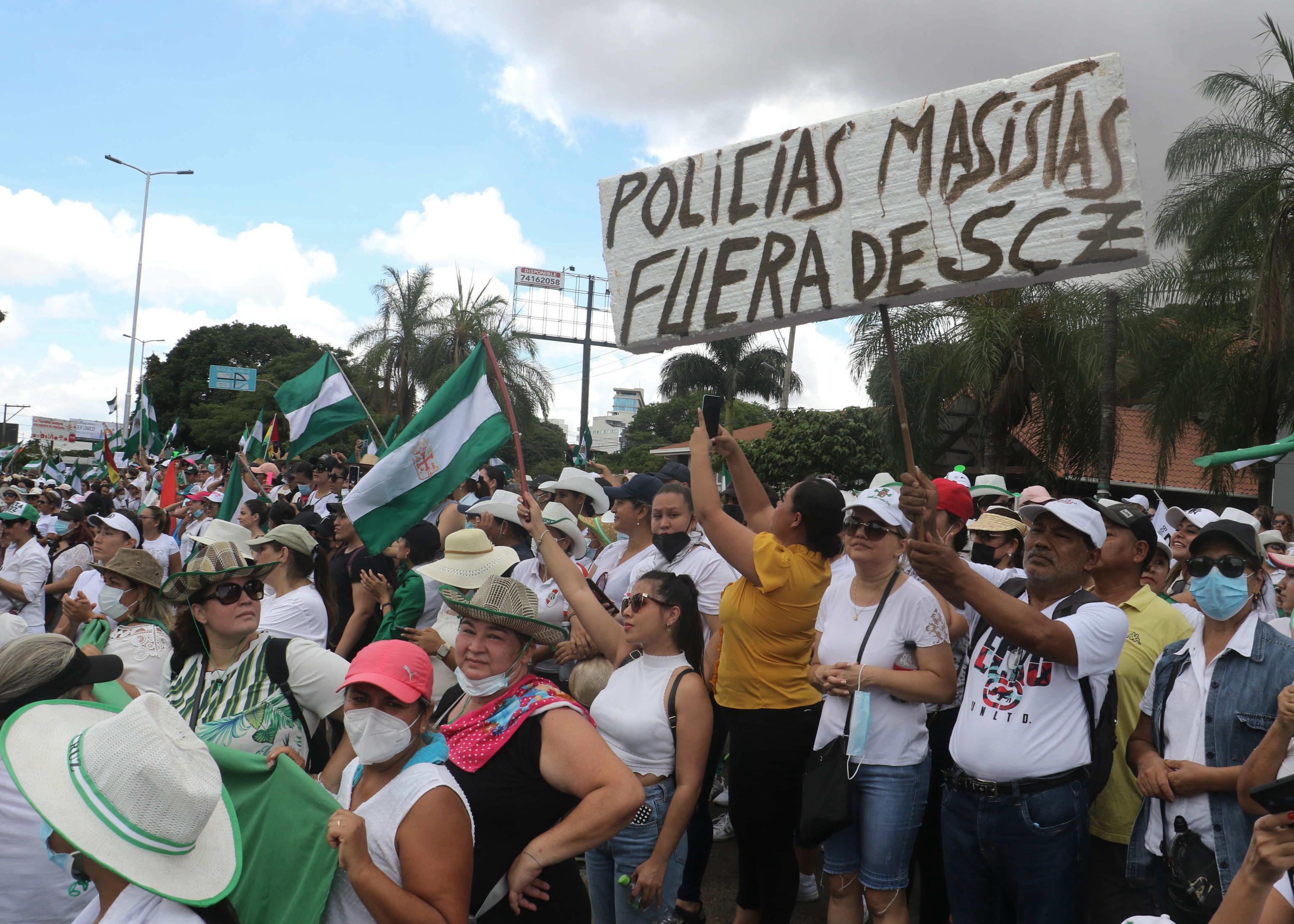 EPA/Juan Carlos Torrejon