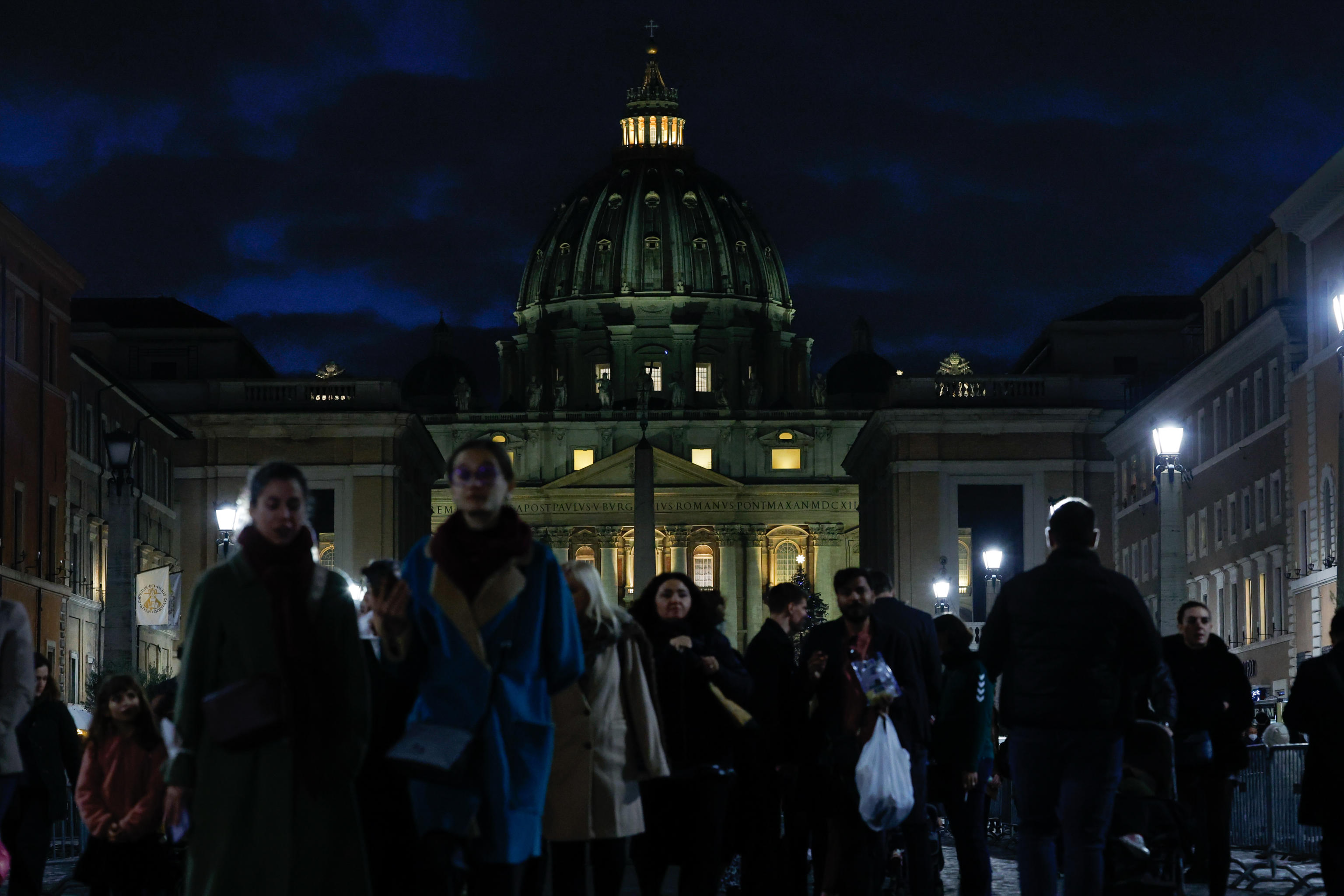 PIAZZA SAN PIETRO BENEDETTO XVI
