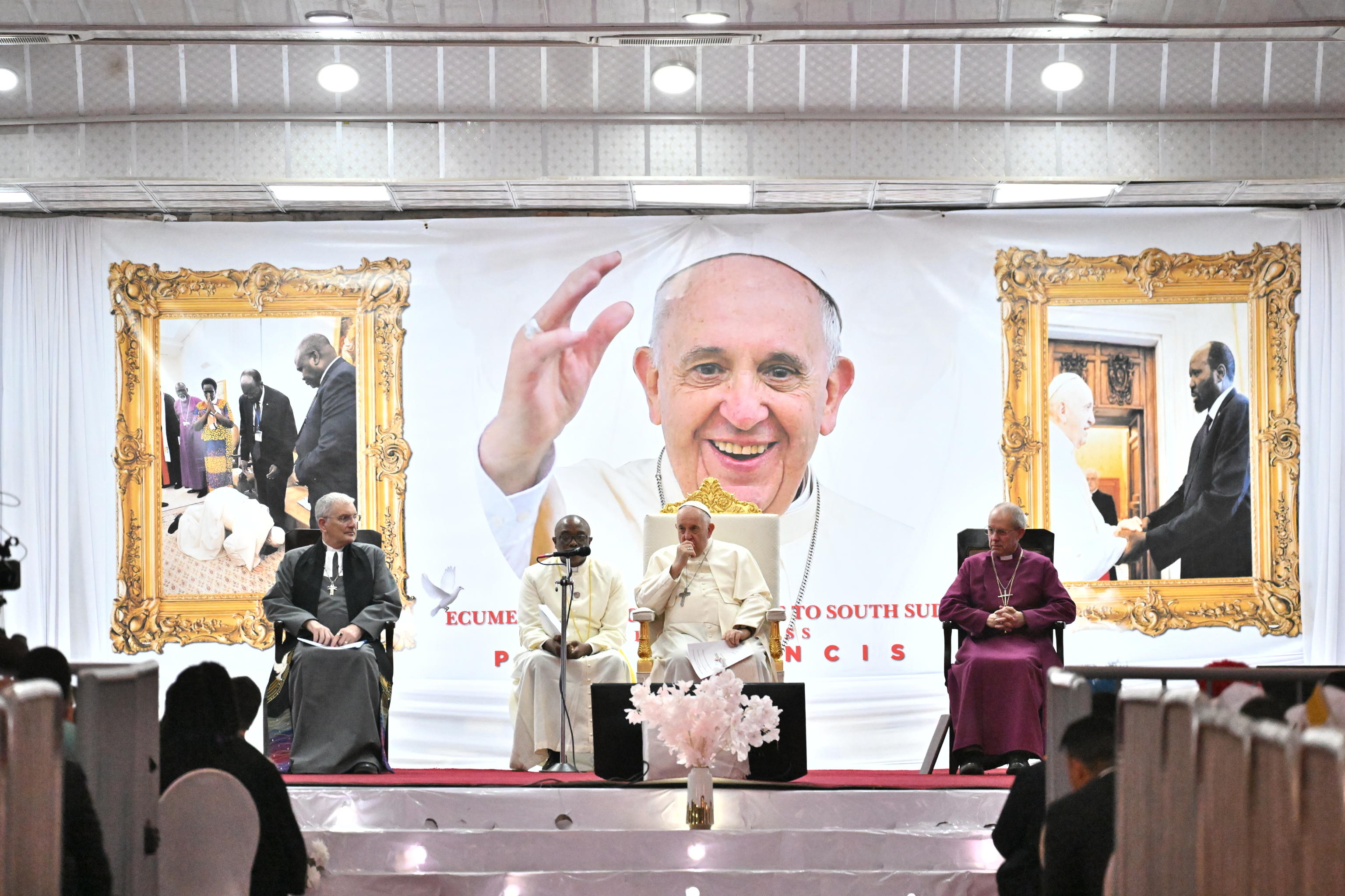 PAPA FRANCESCO SUD SUDAN