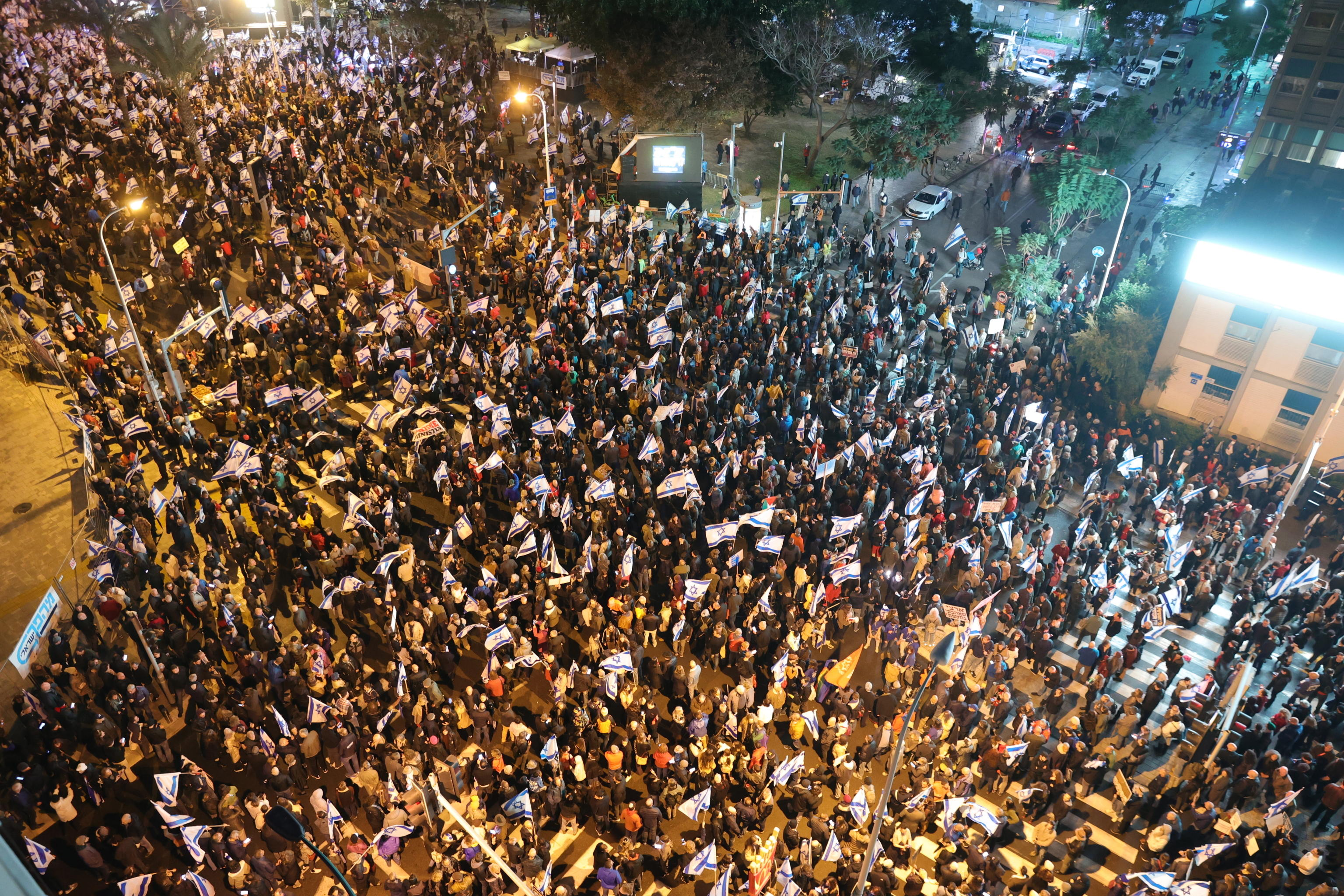 ISRAELE PROTESTE