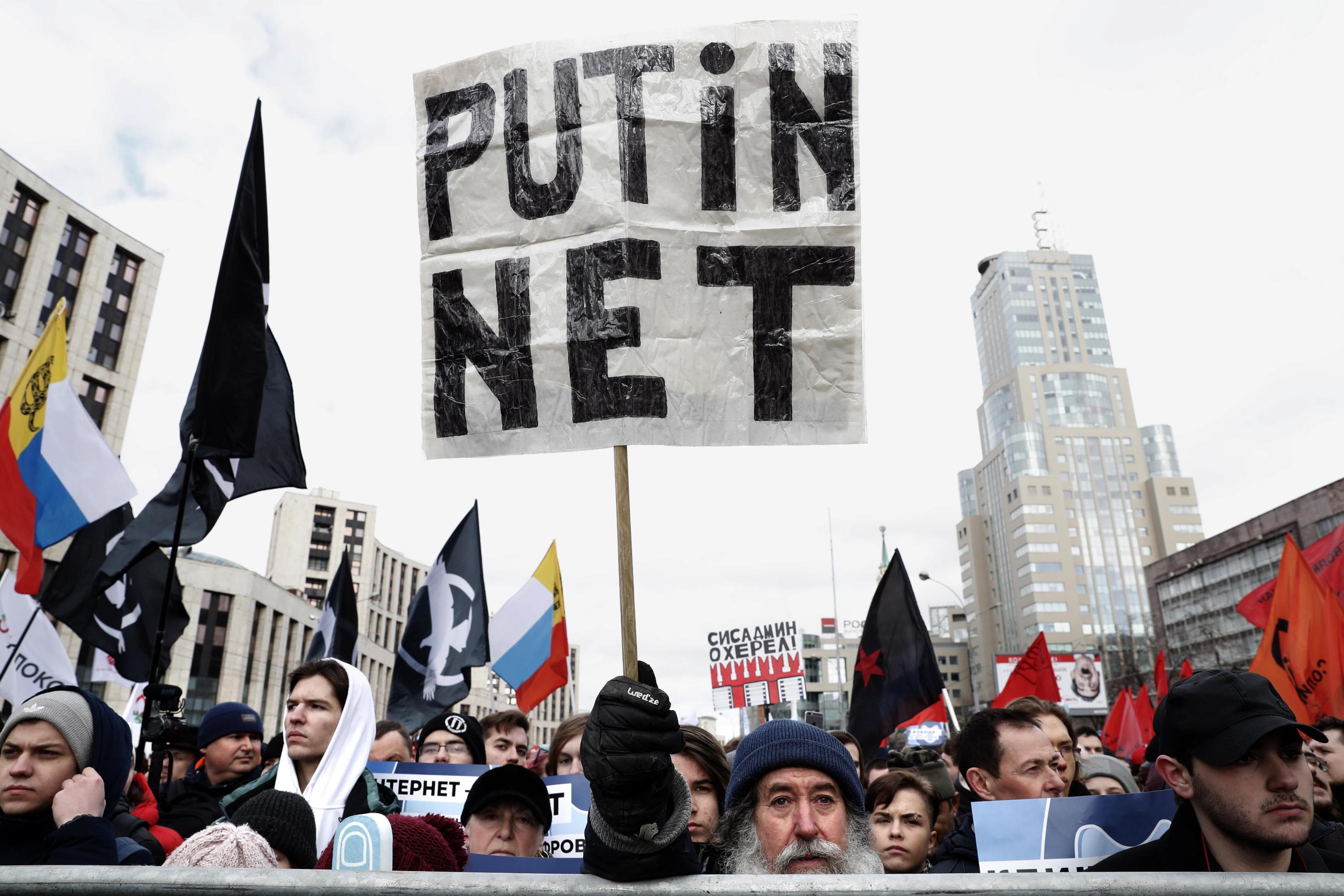 censura russia proteste