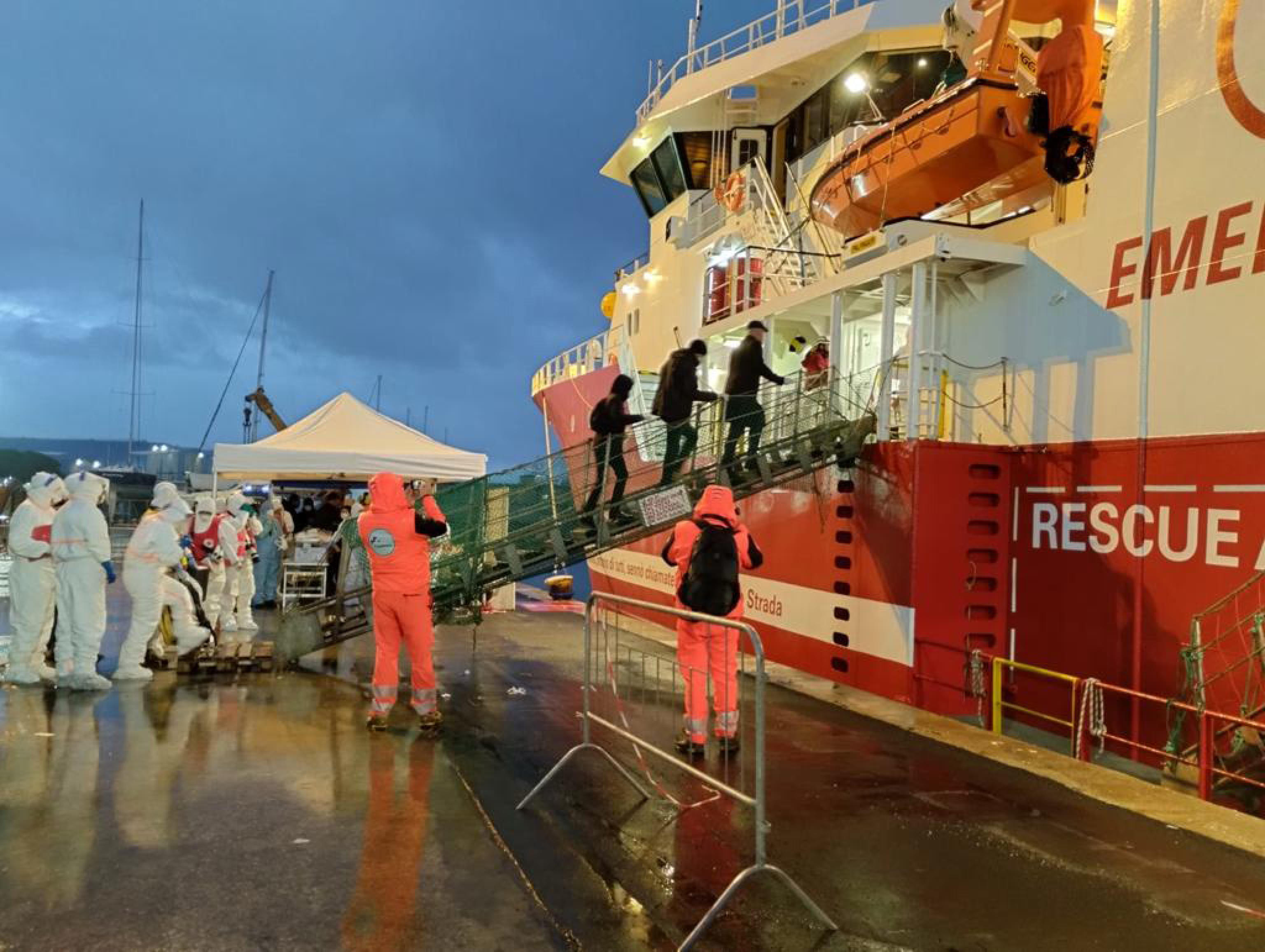 life support emergency migranti