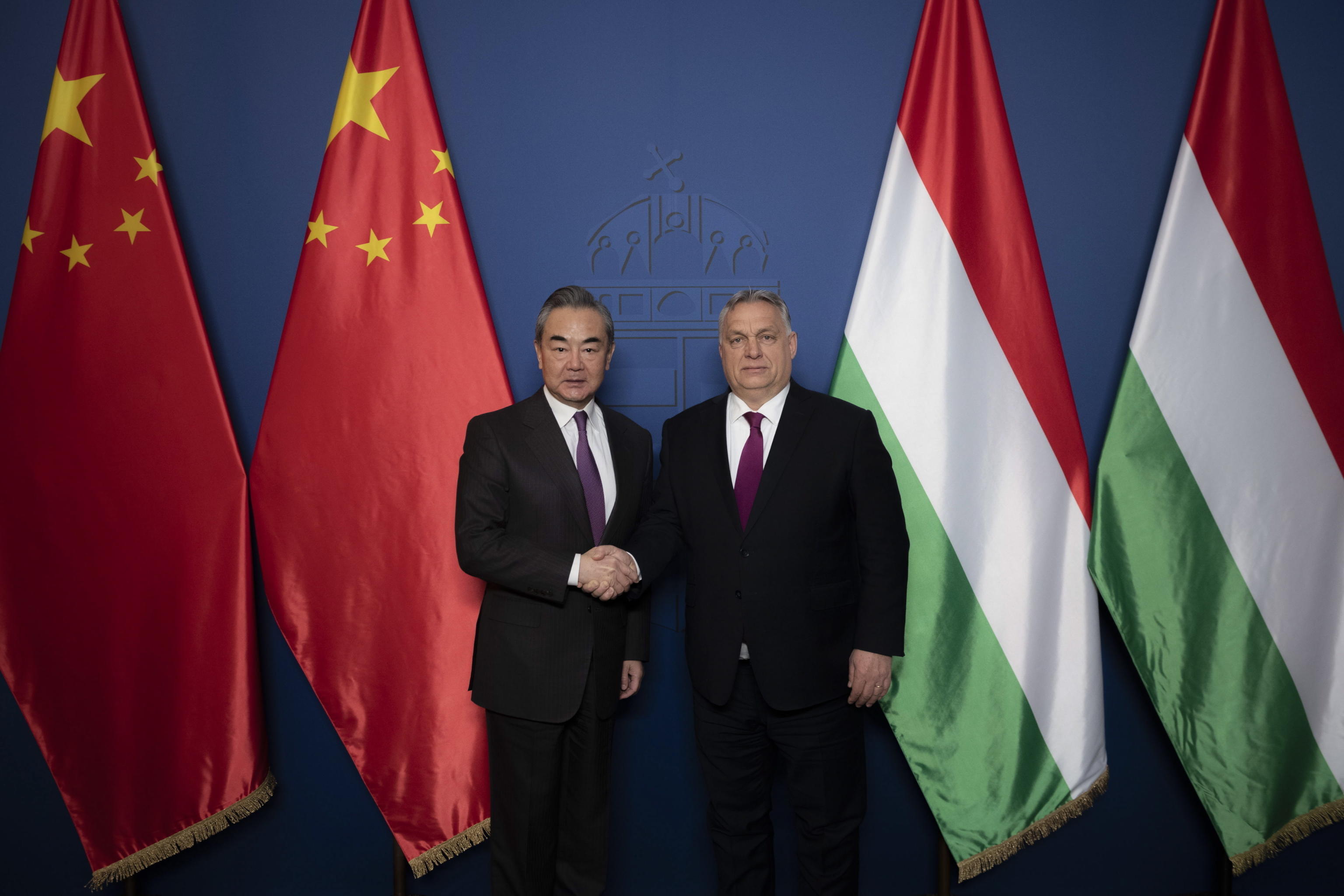 wang yi orban