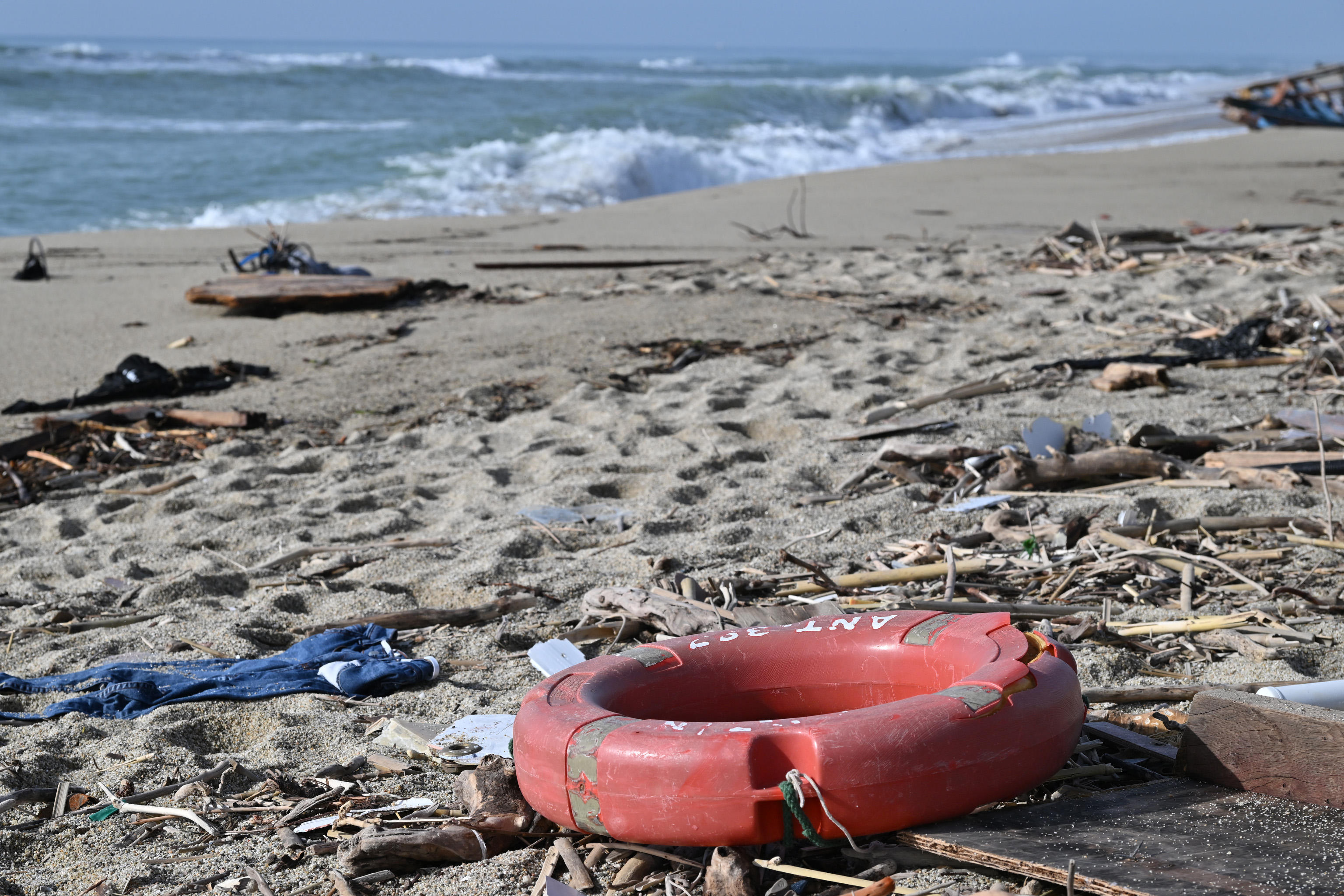 NAUFRAGIO CALABRIA CROTONE STECCATO DI CUTRO