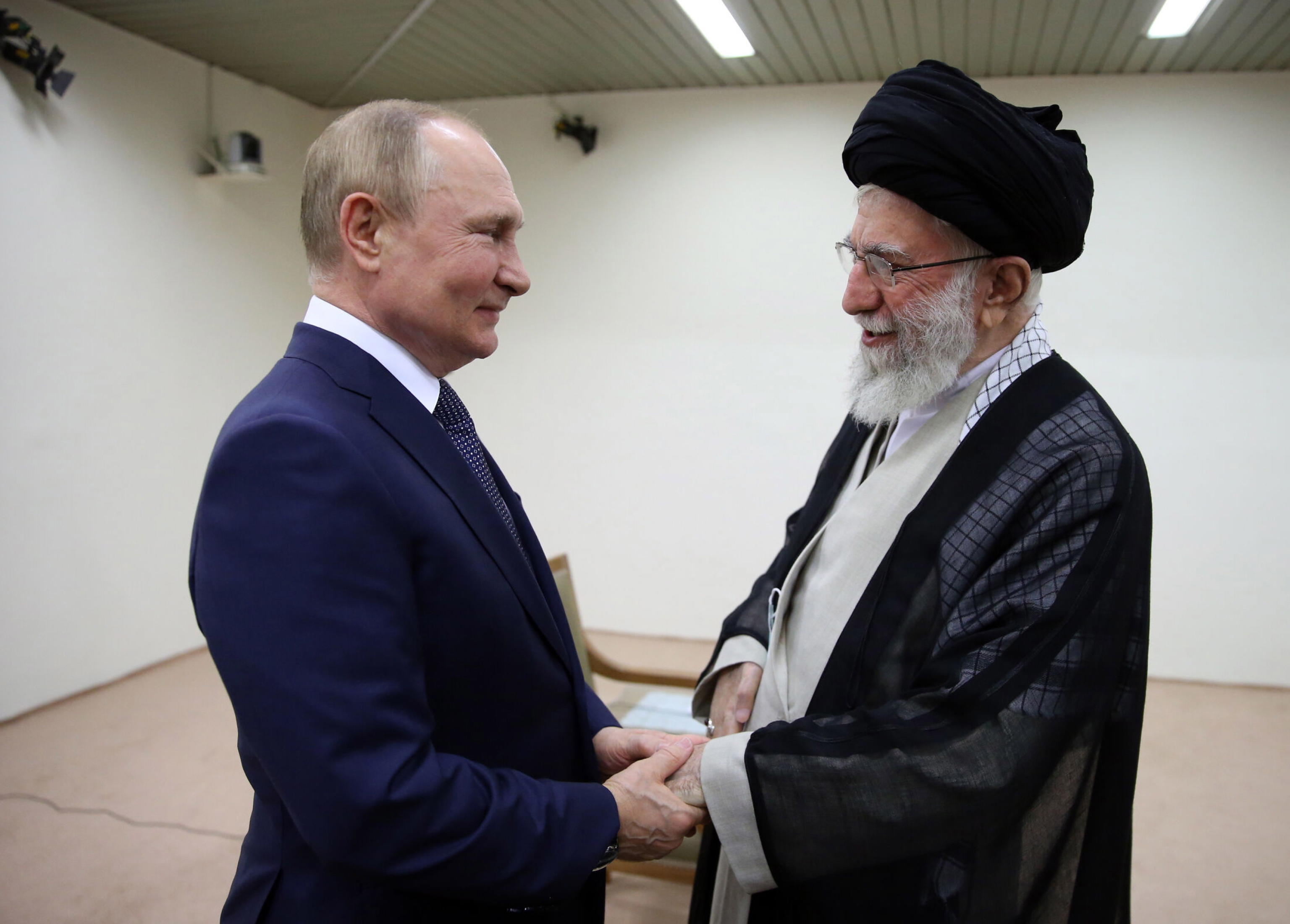 PUTIN ALI KHAMENI