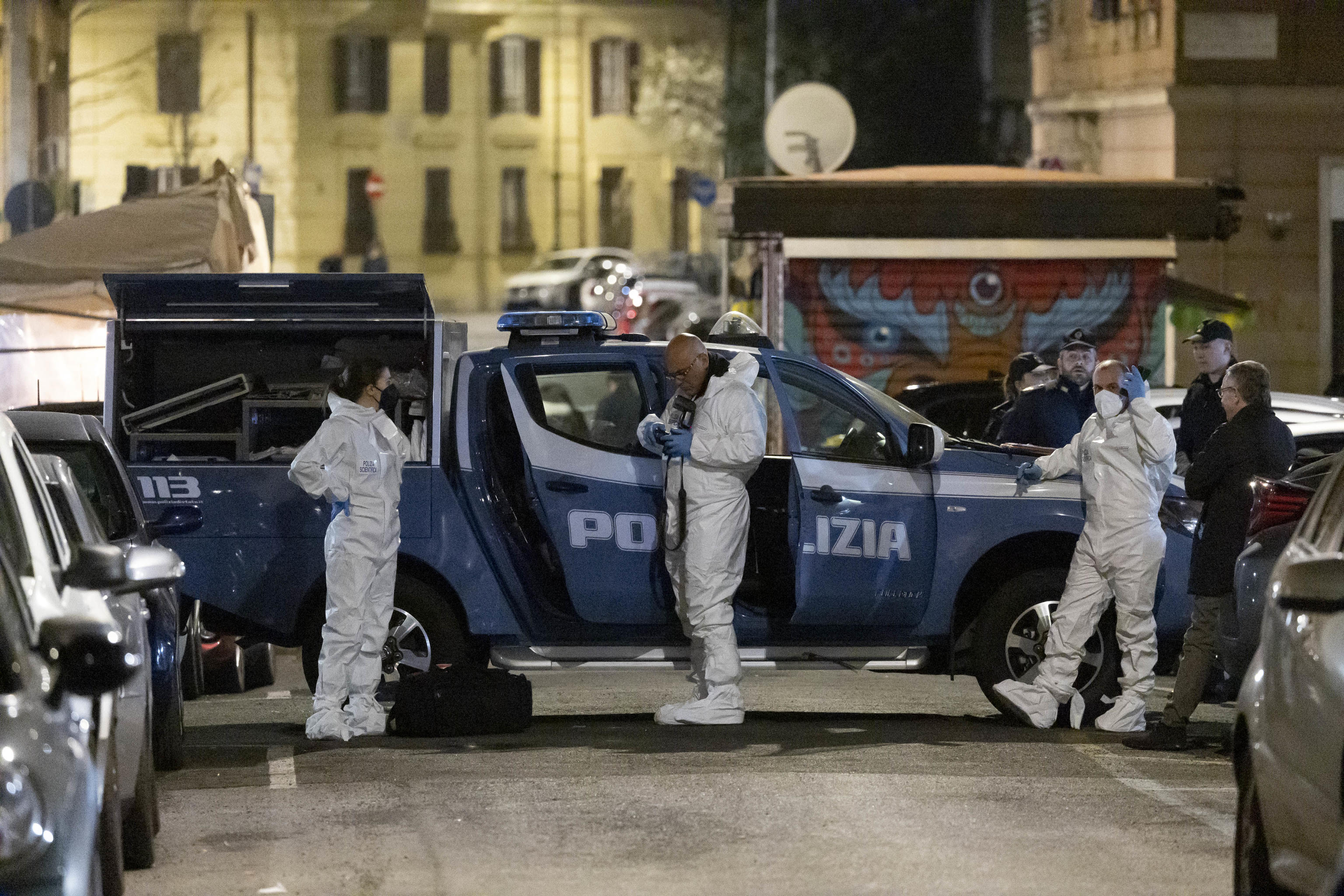 OSTERIA DEGLIA RTISTI ESQUILINO ROMA MANUEL COSTA POLIZIA