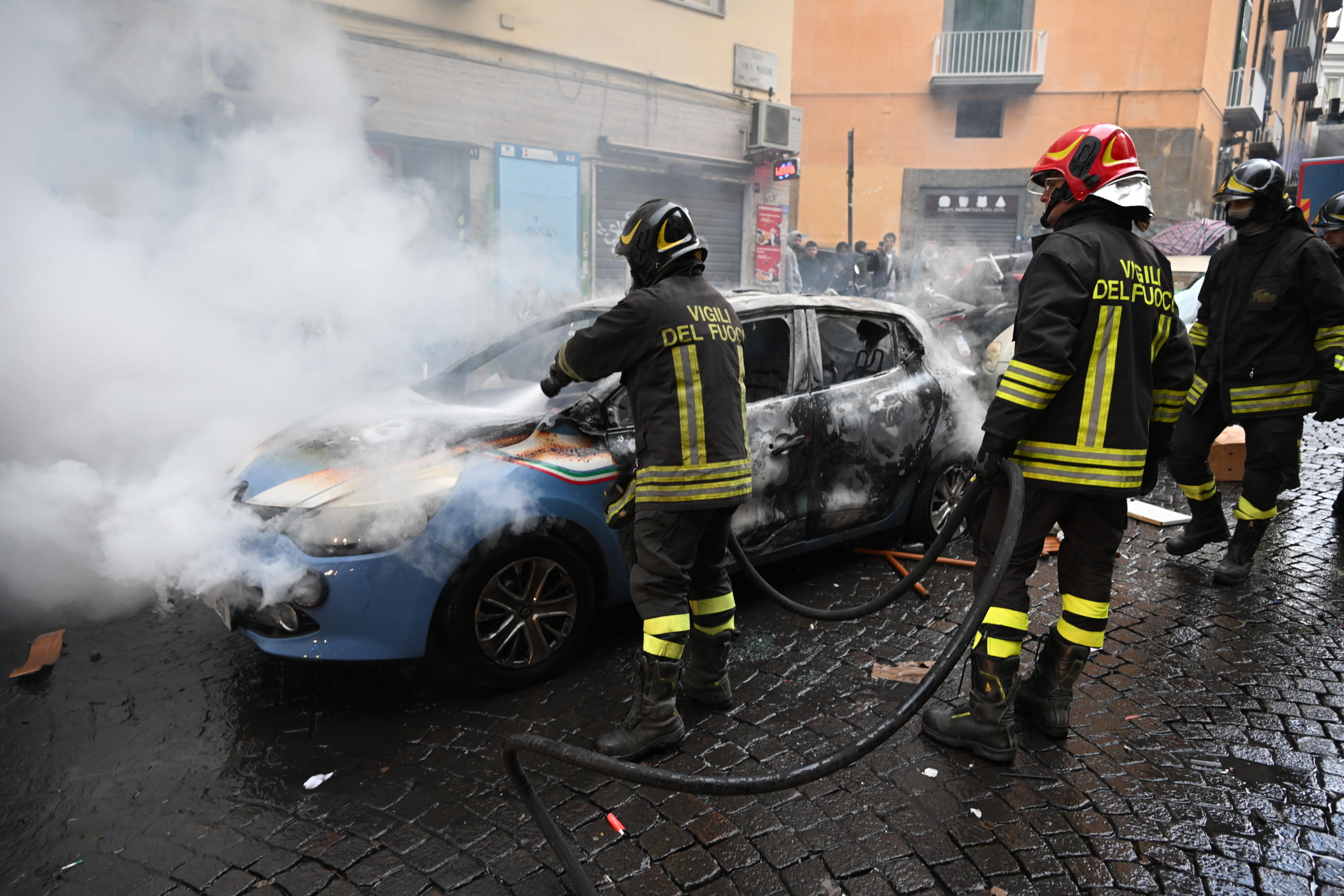 NAPOLI EINTRACHT FRANCOFORTE POLIZIA TIFOSI CHAMPIONS LEAGUE