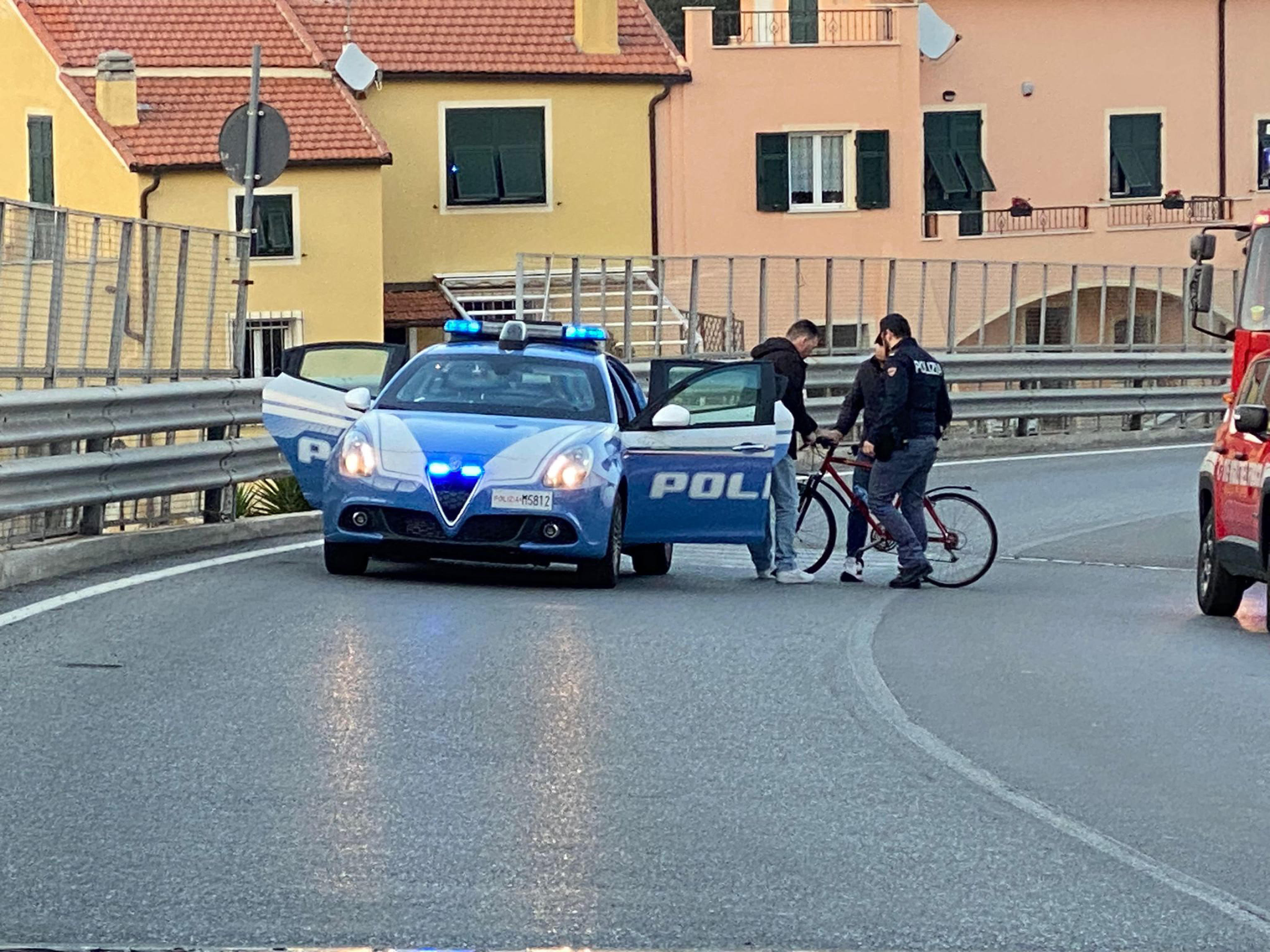 LADRO VIADOTTO SAVONA POLIZIA