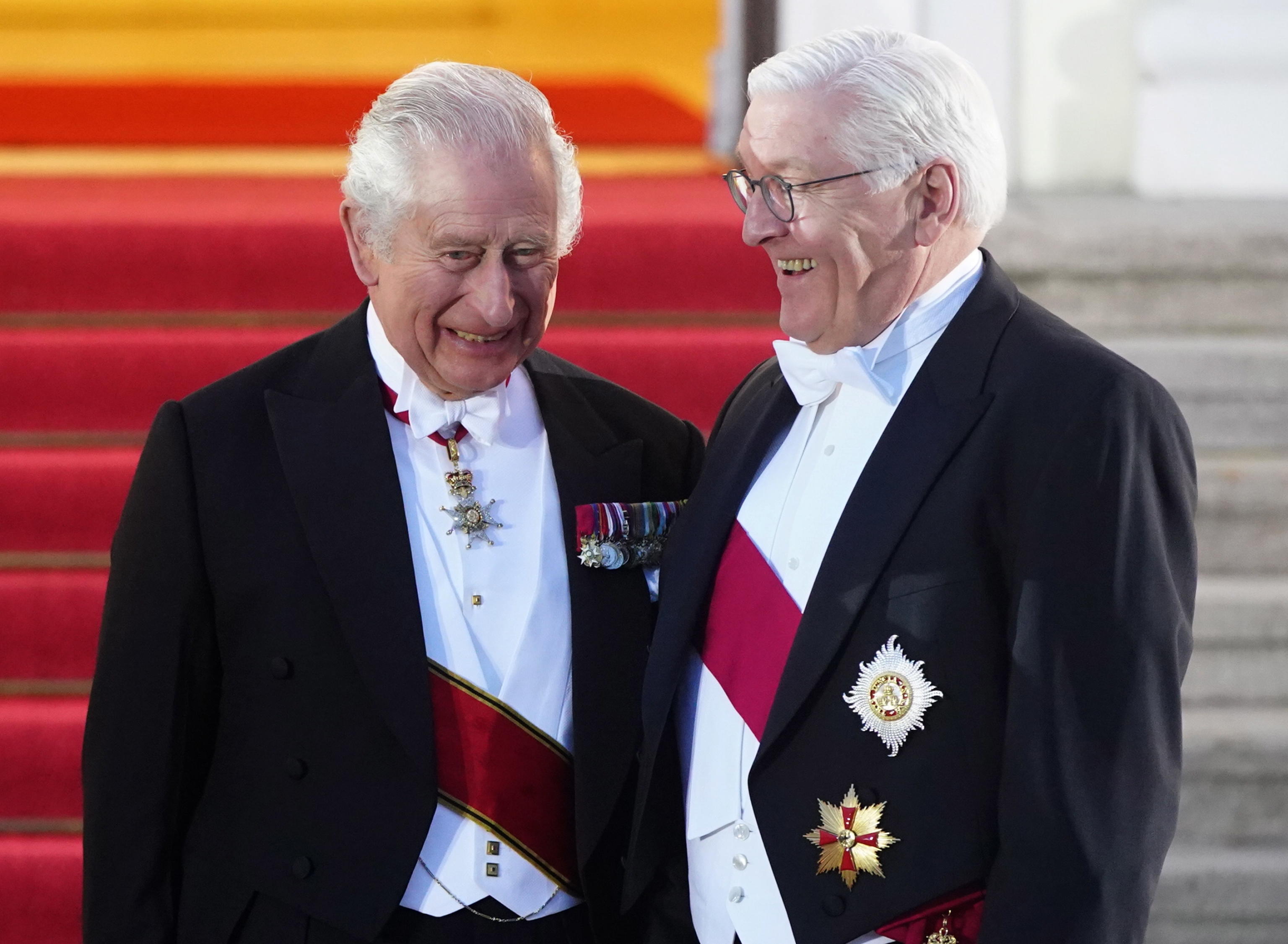 RE CARLO III STEINMEIER