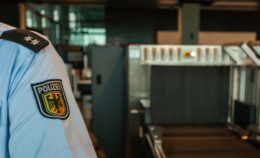 POLIZIA GERMANIA AEROPORTO