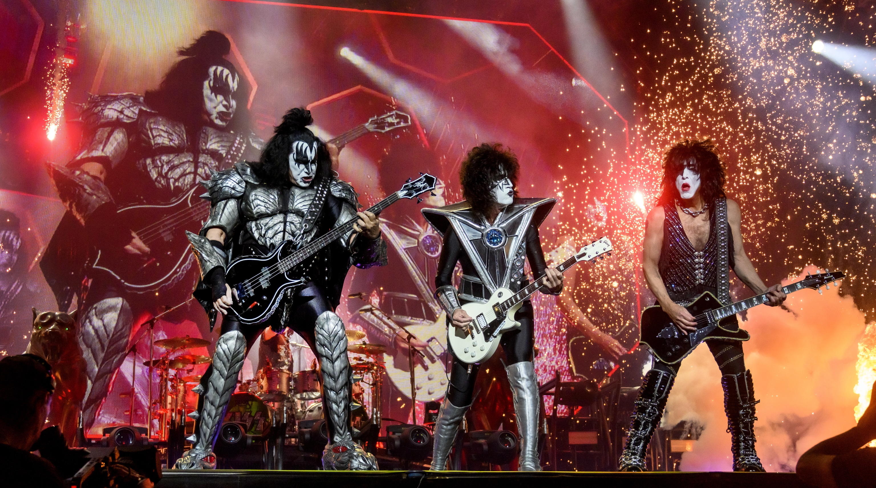 kiss