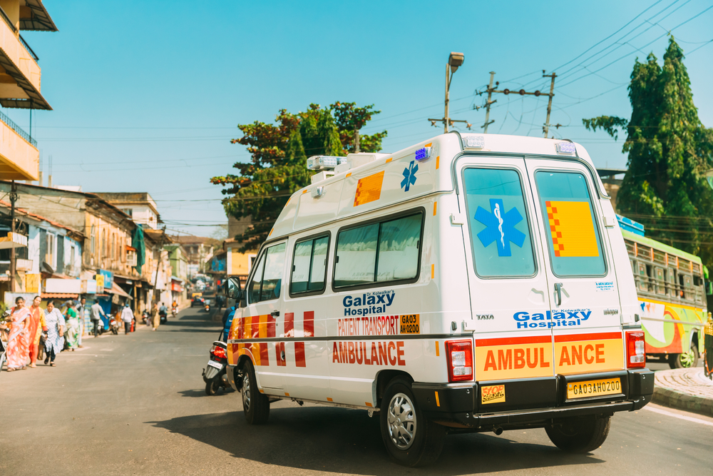 soccorsi india ambulanza