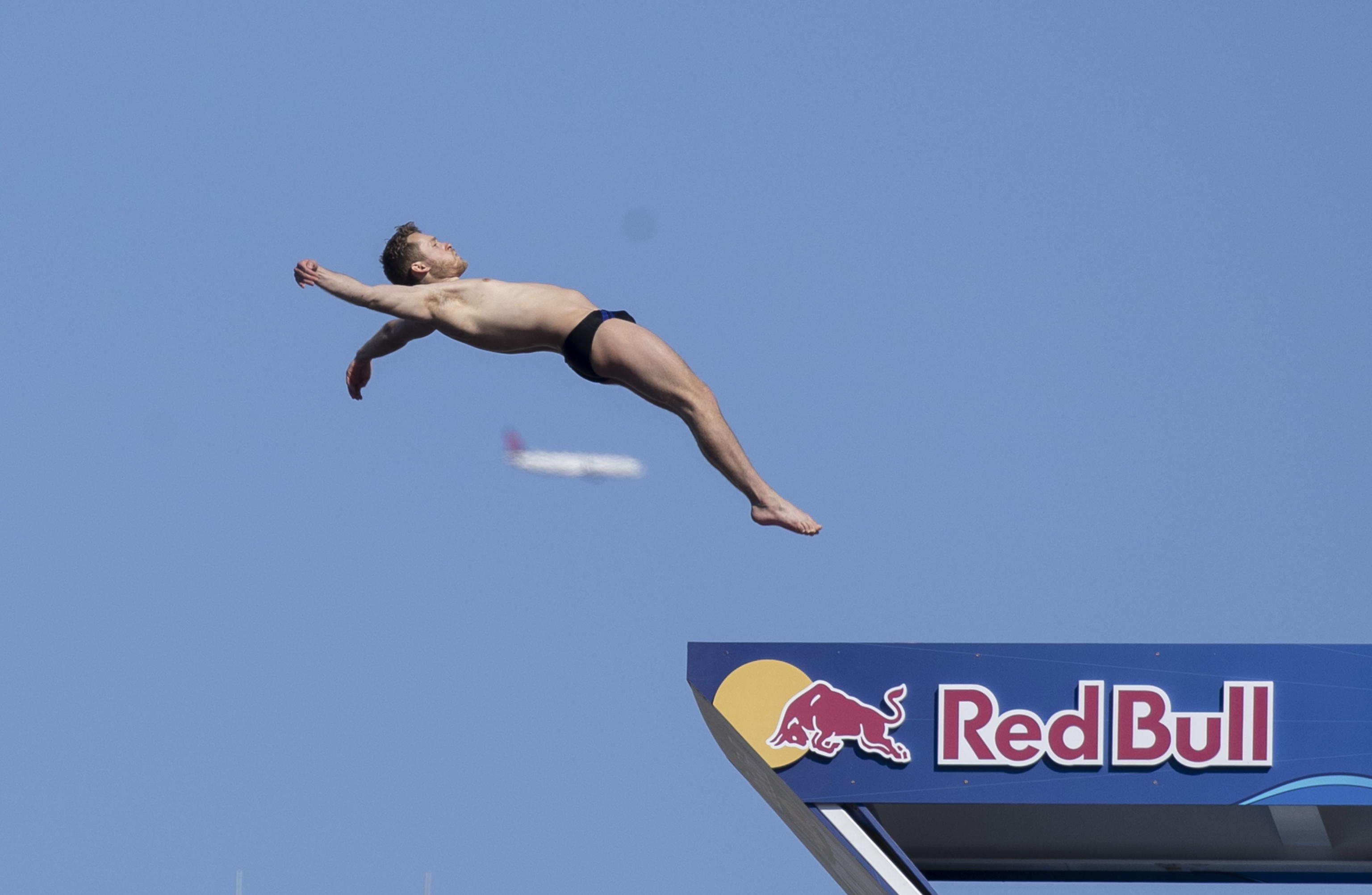 RED BULL CLIFF DIVING