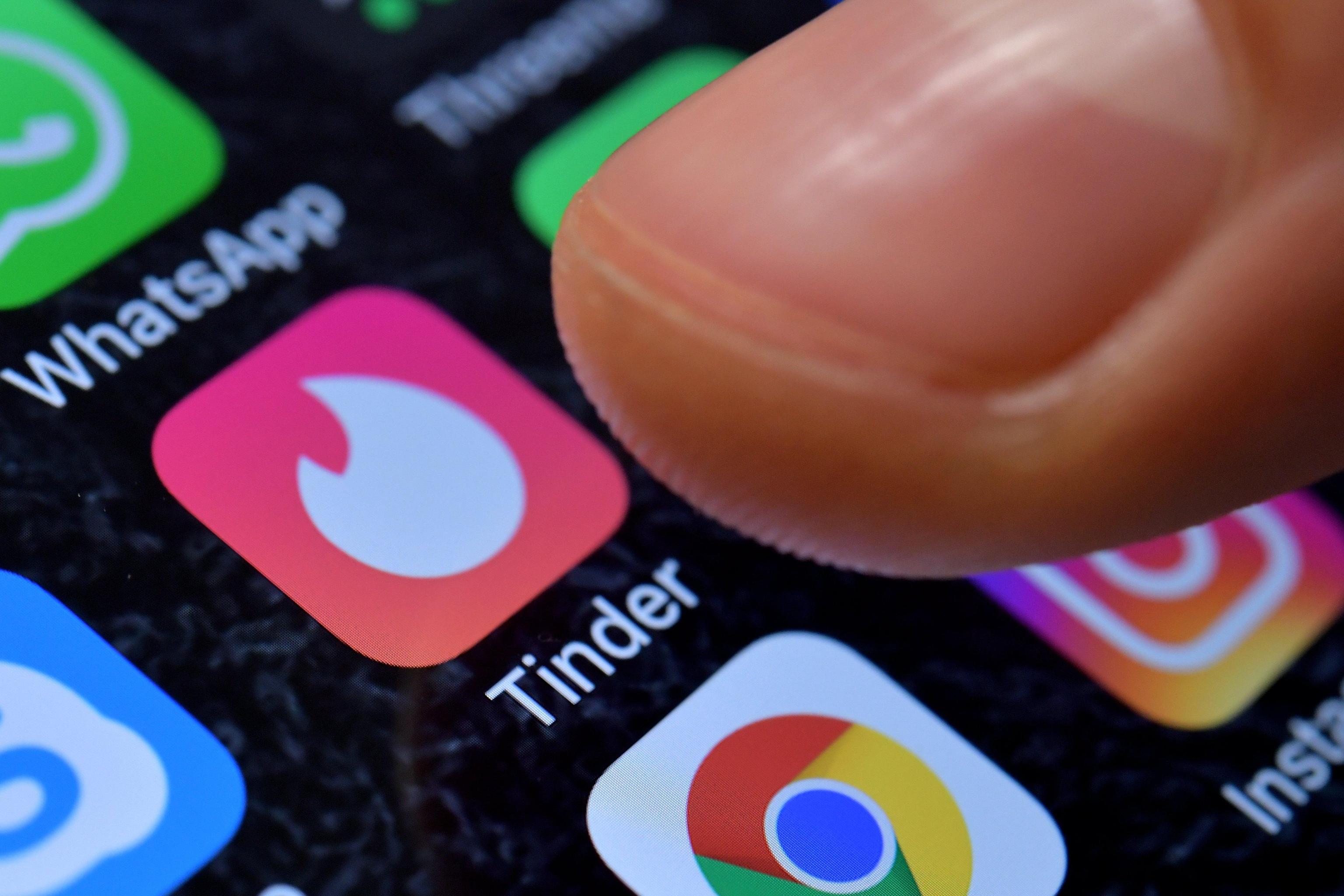 TINDER