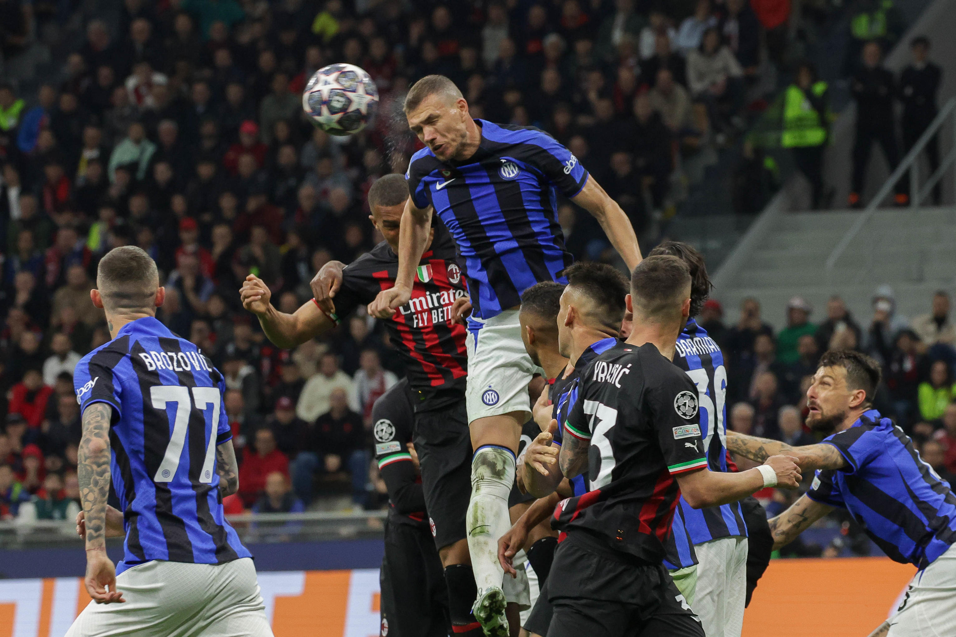 CHAMPIONS LEAGUE INTER