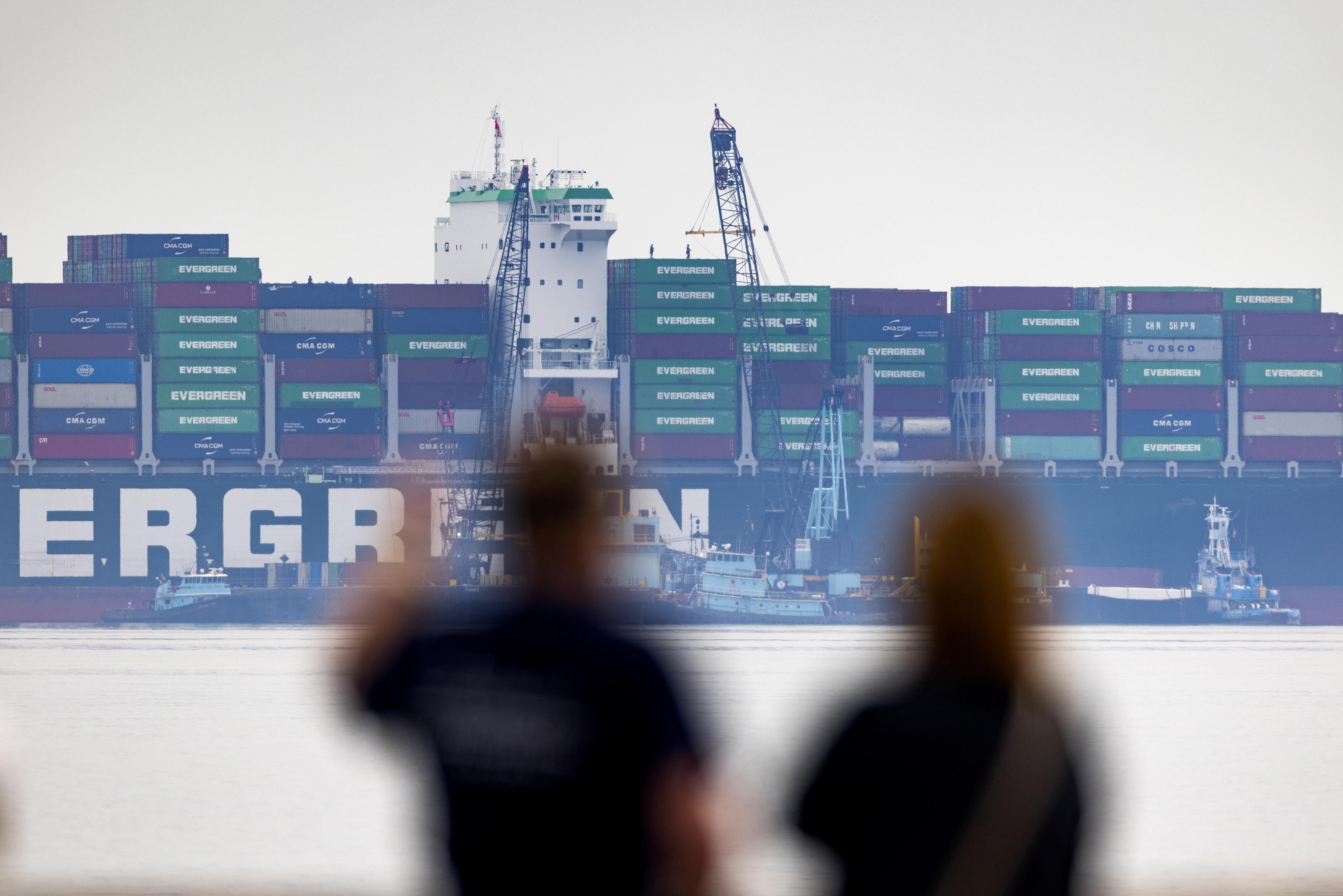 container suez