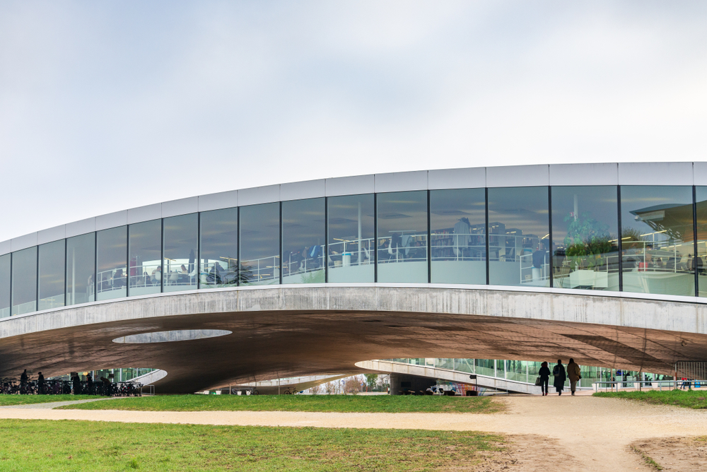 POLITECNICO LOSANNA