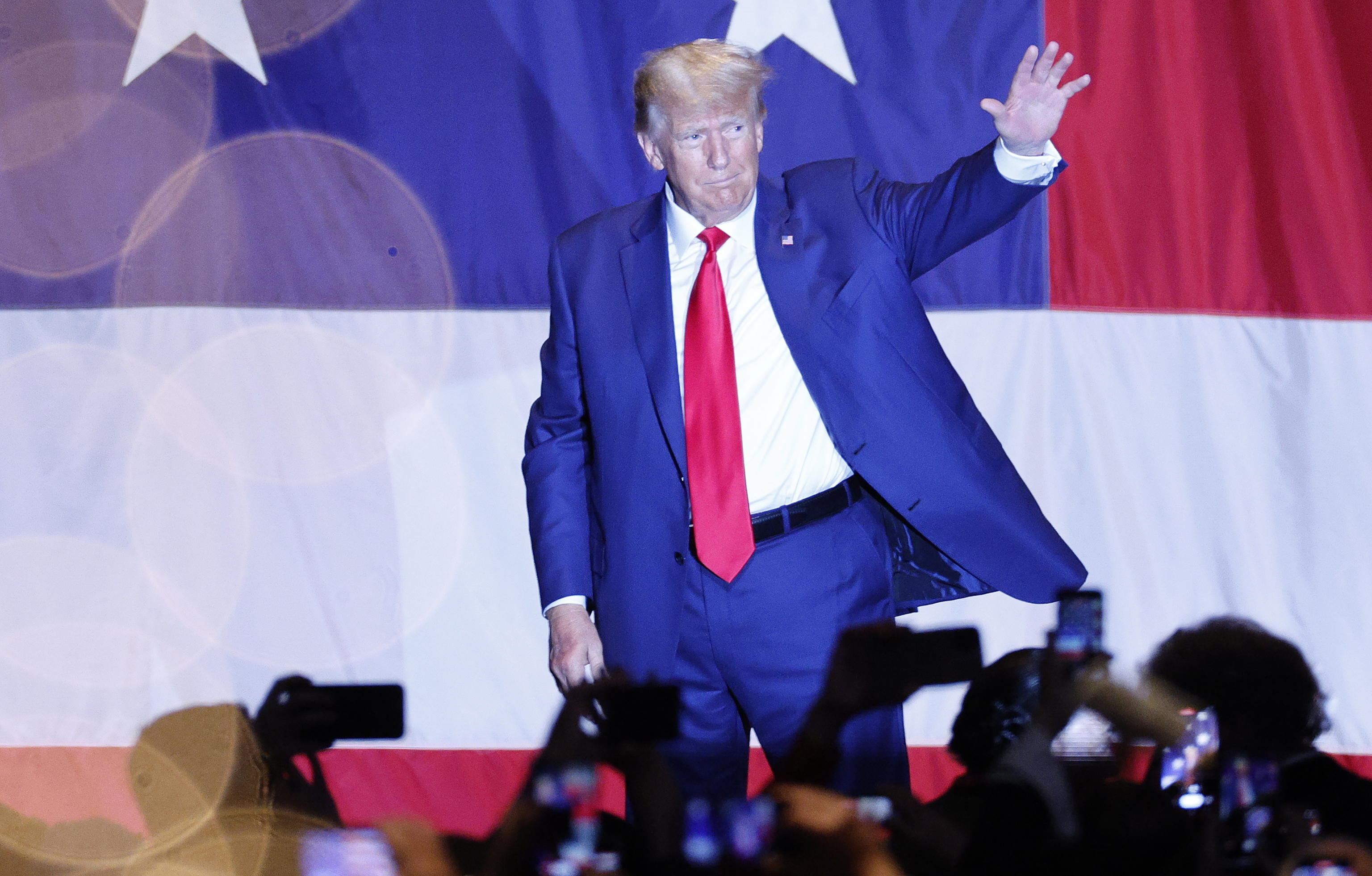 TRUMP