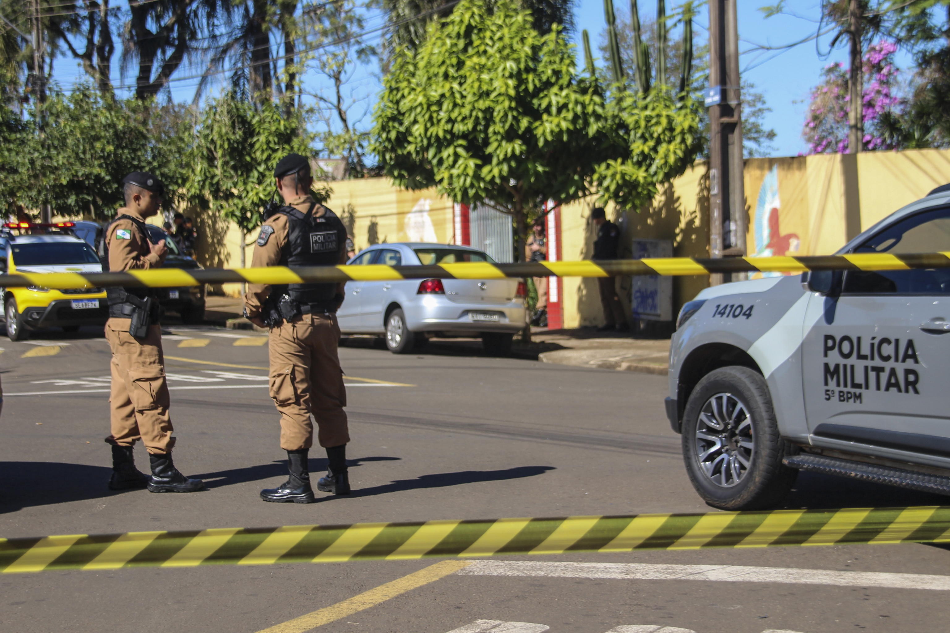 POLIZA BRASILE ATTACCO SCUOLA