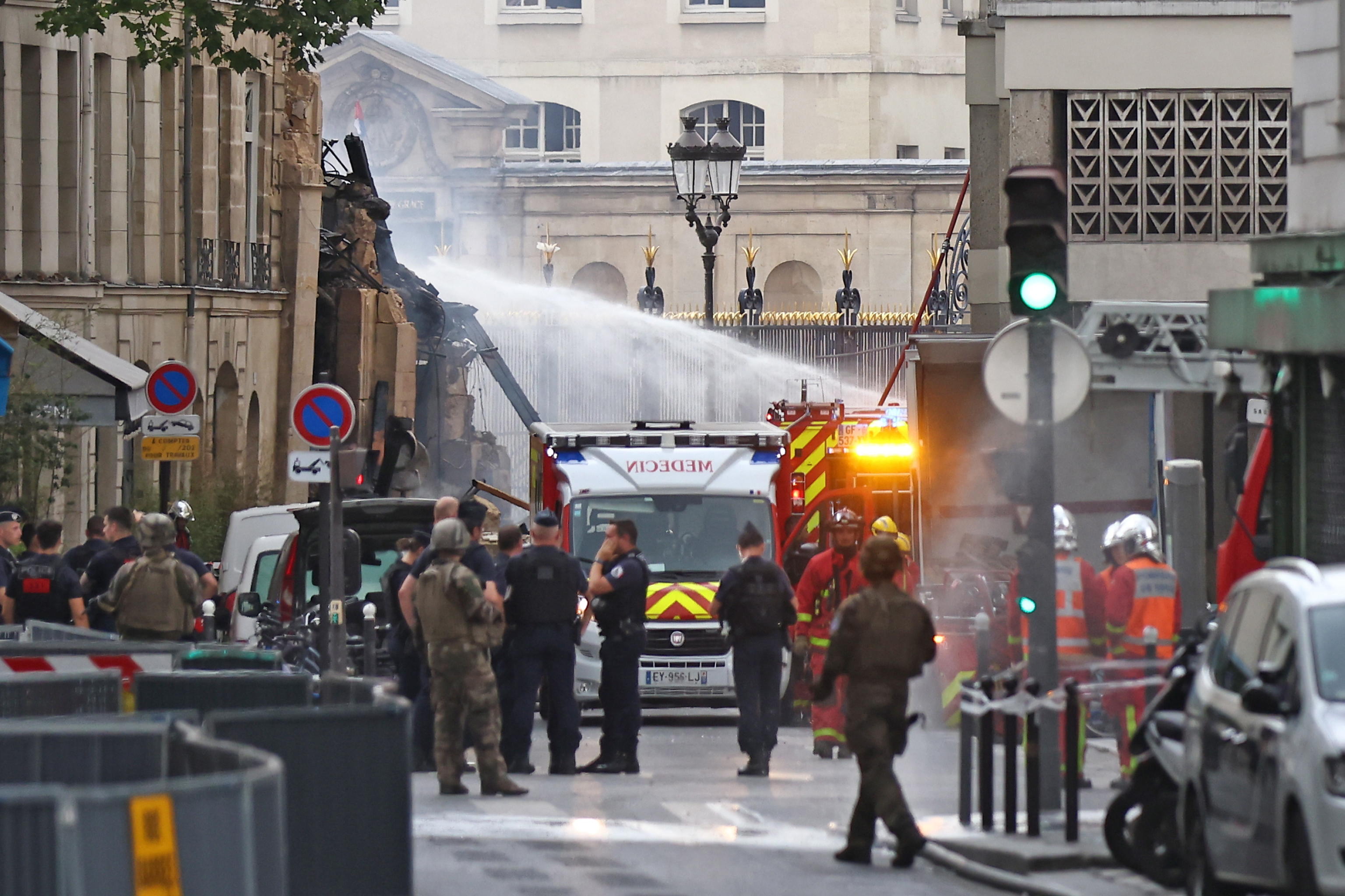 INCENDIO PARIGI