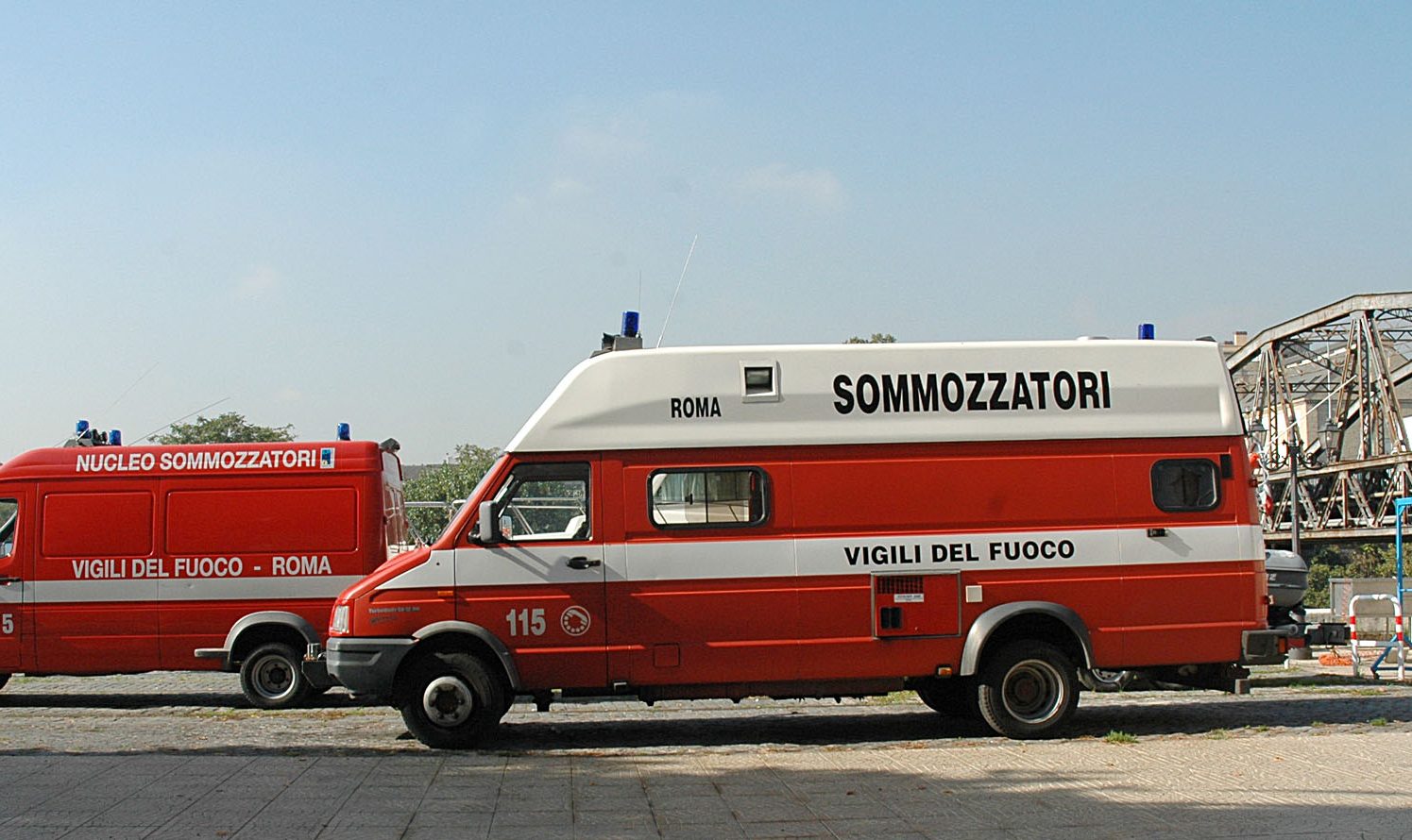 SOMMOZZATORI VIGILI DEL FUOCO