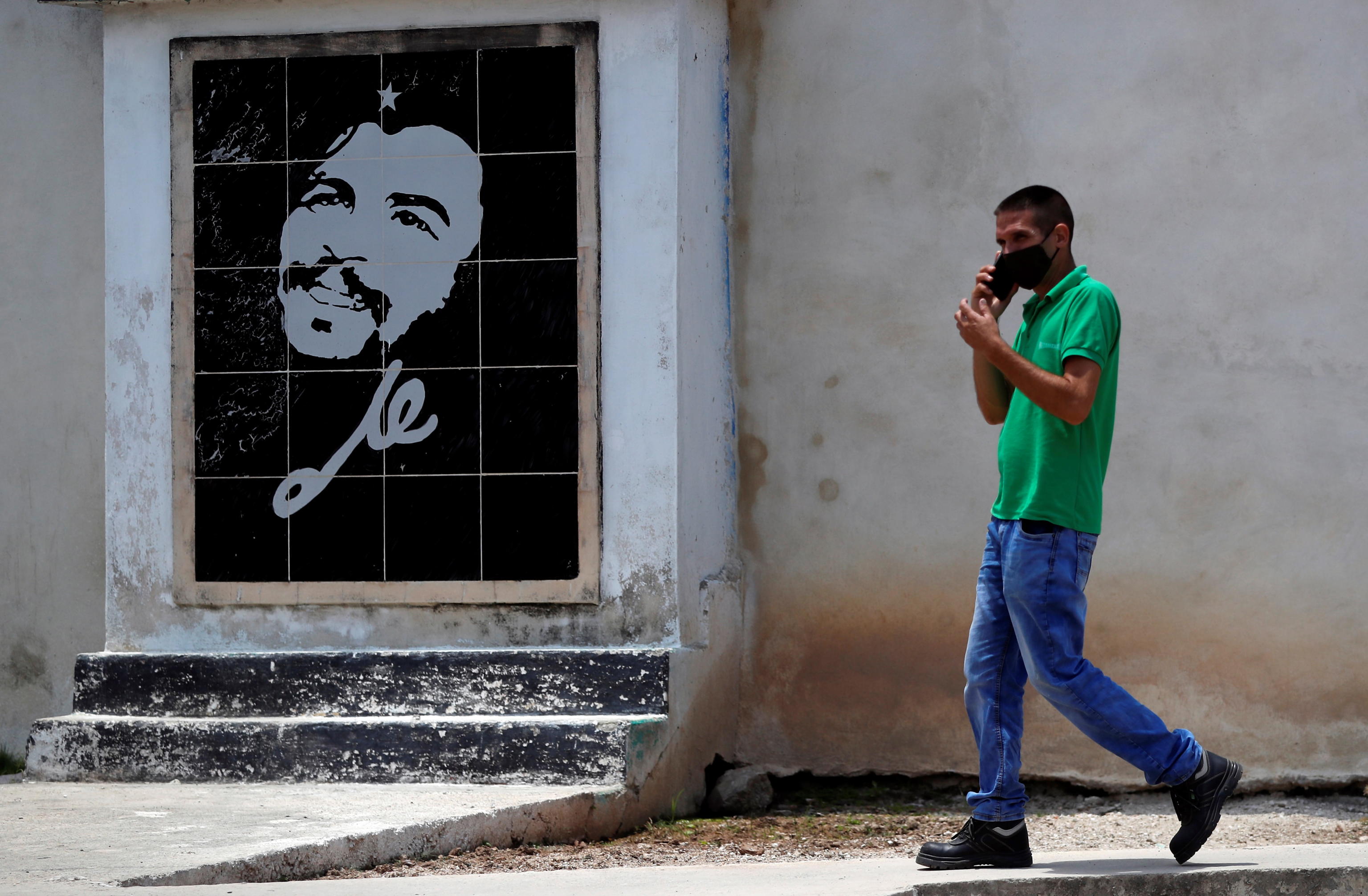 CHE GUEVARA MURALE