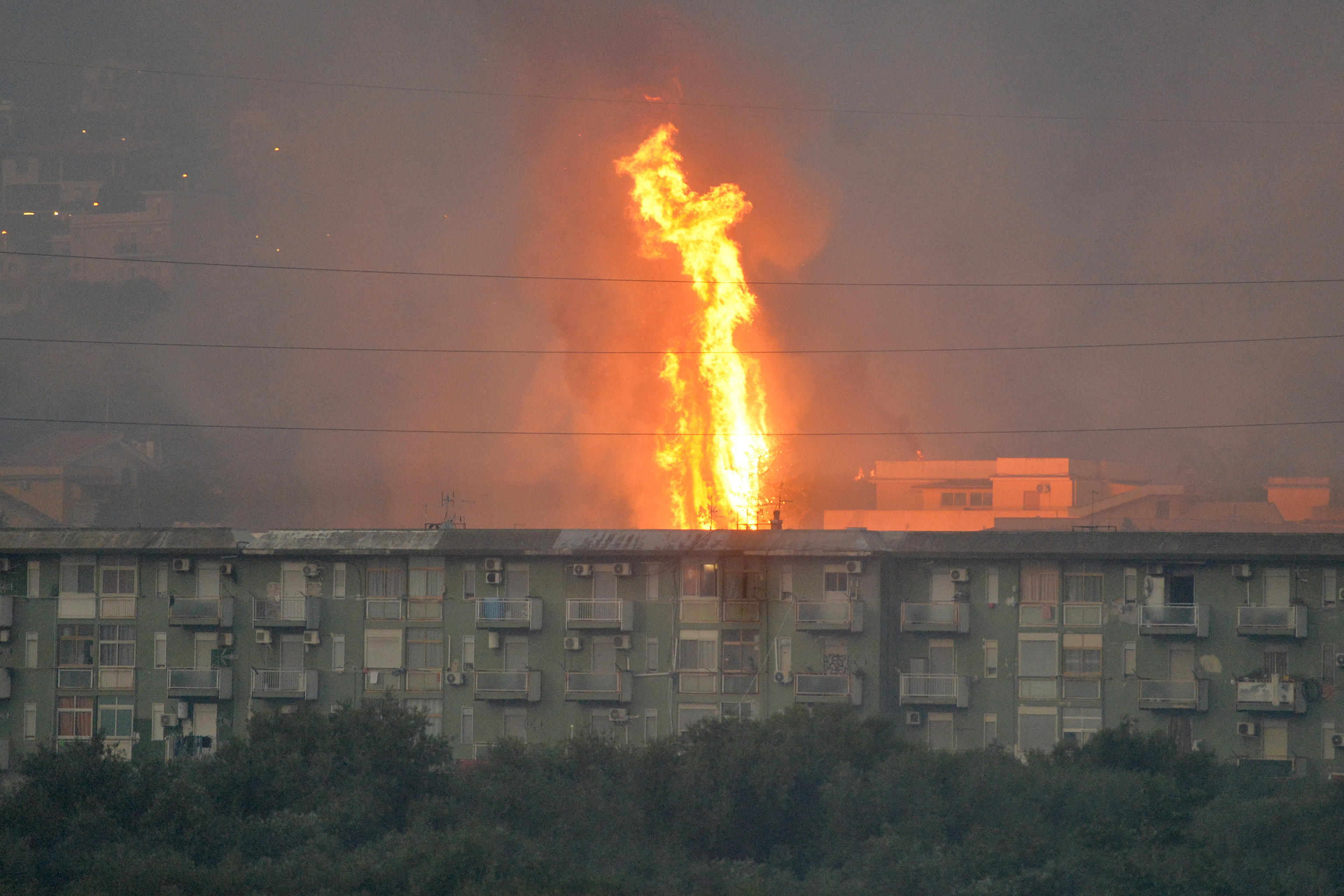 INCENDI PALERMO SICILIA
