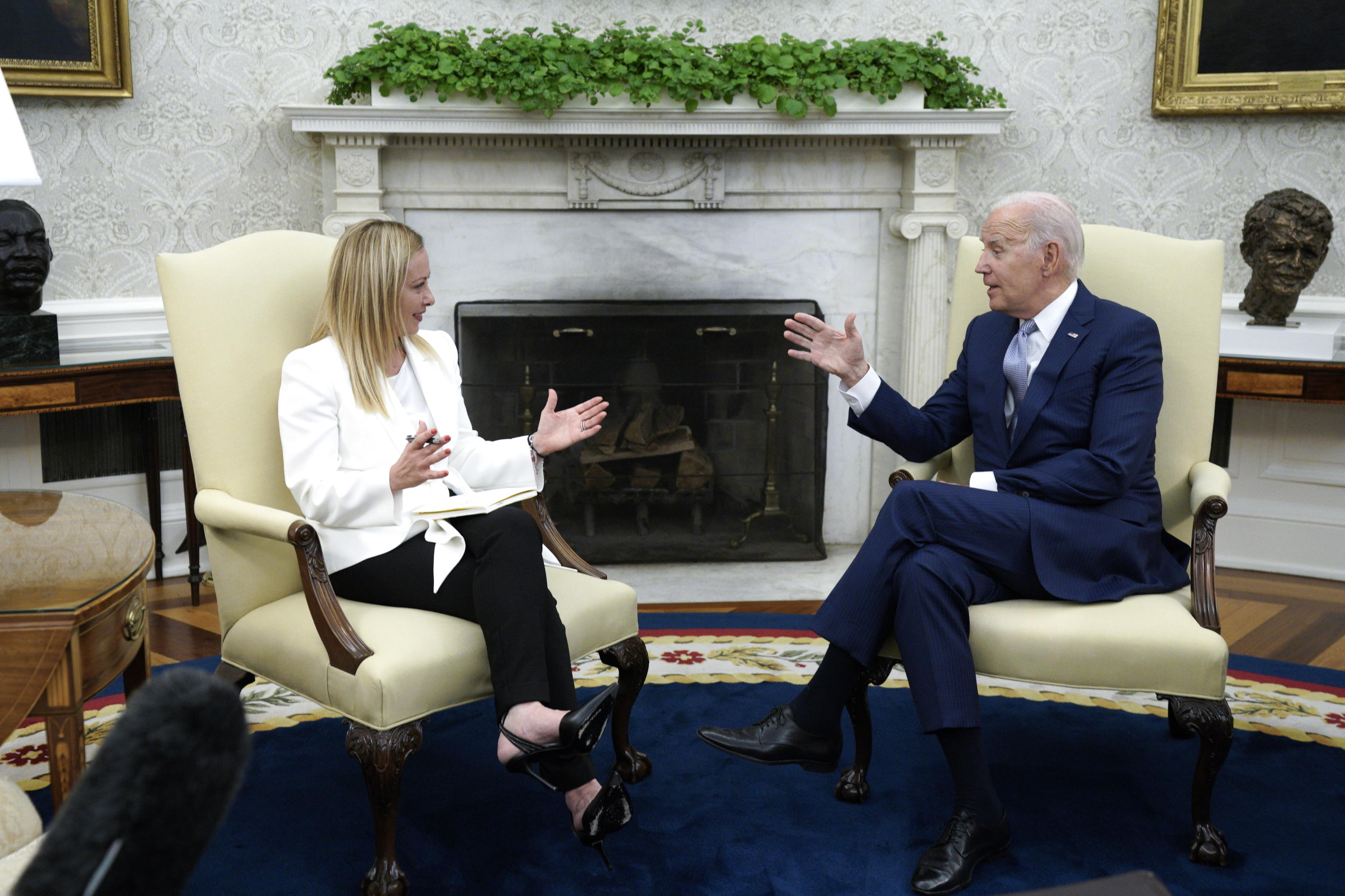 MELONI BIDEN