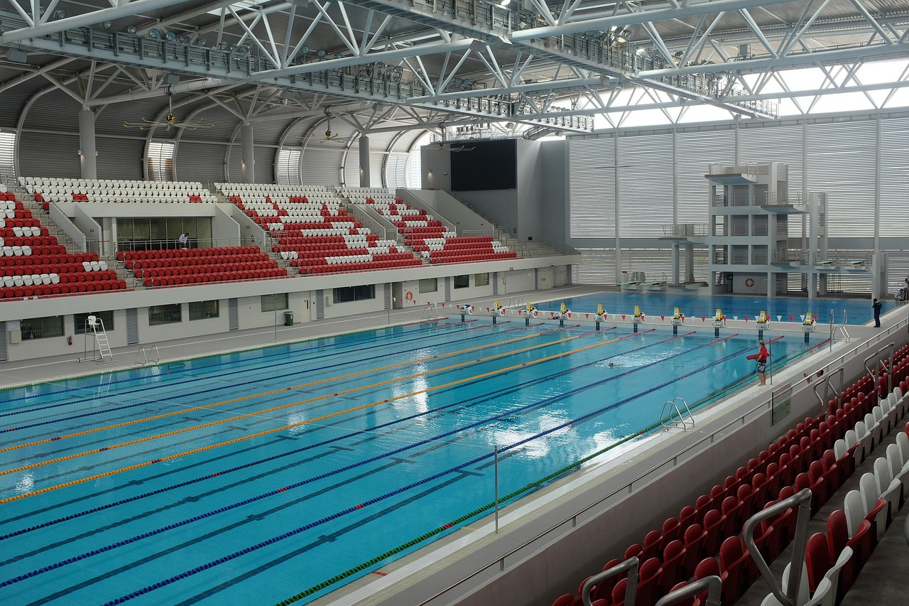 NUOTO PISCINA