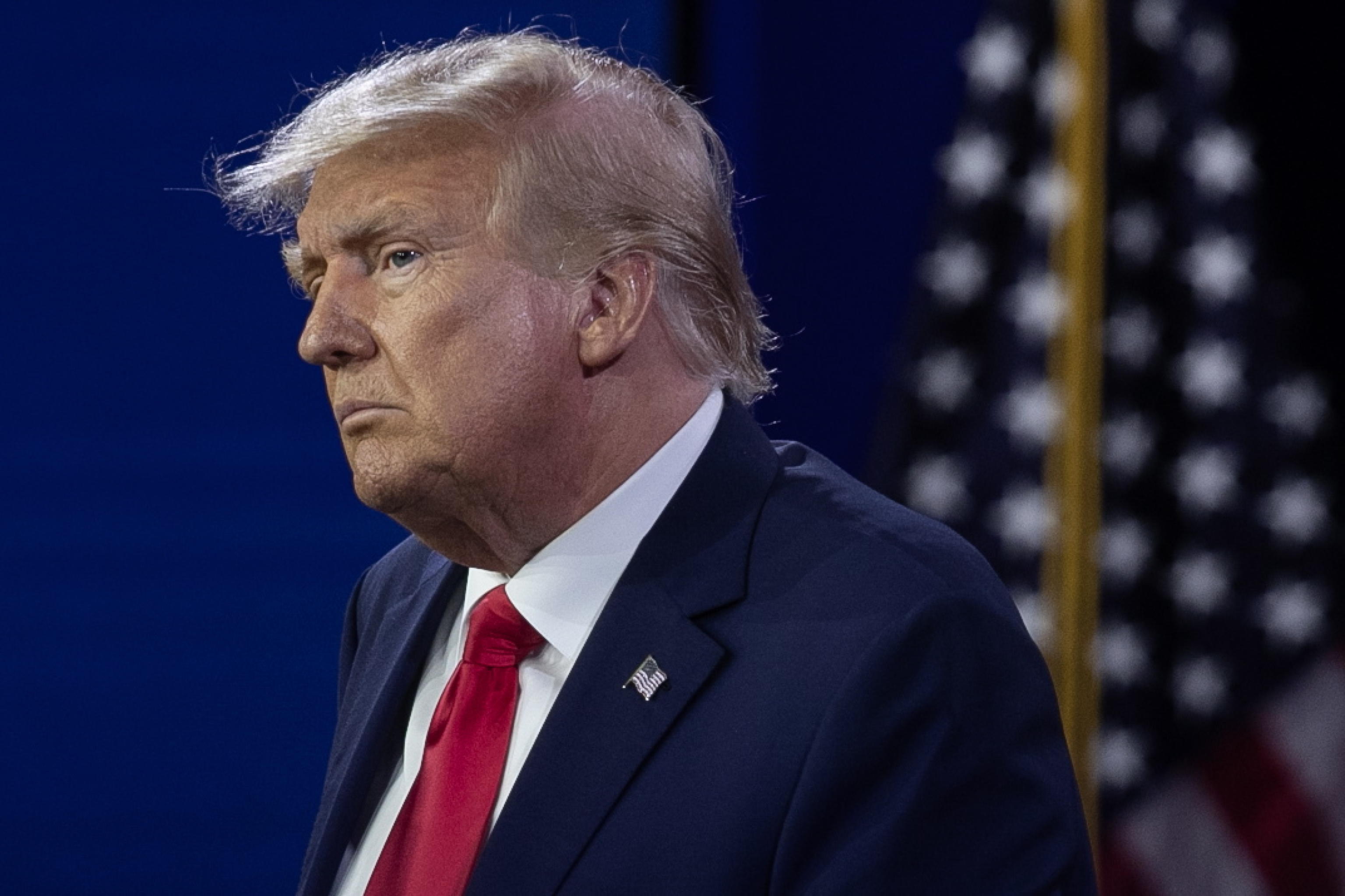 TRUMP