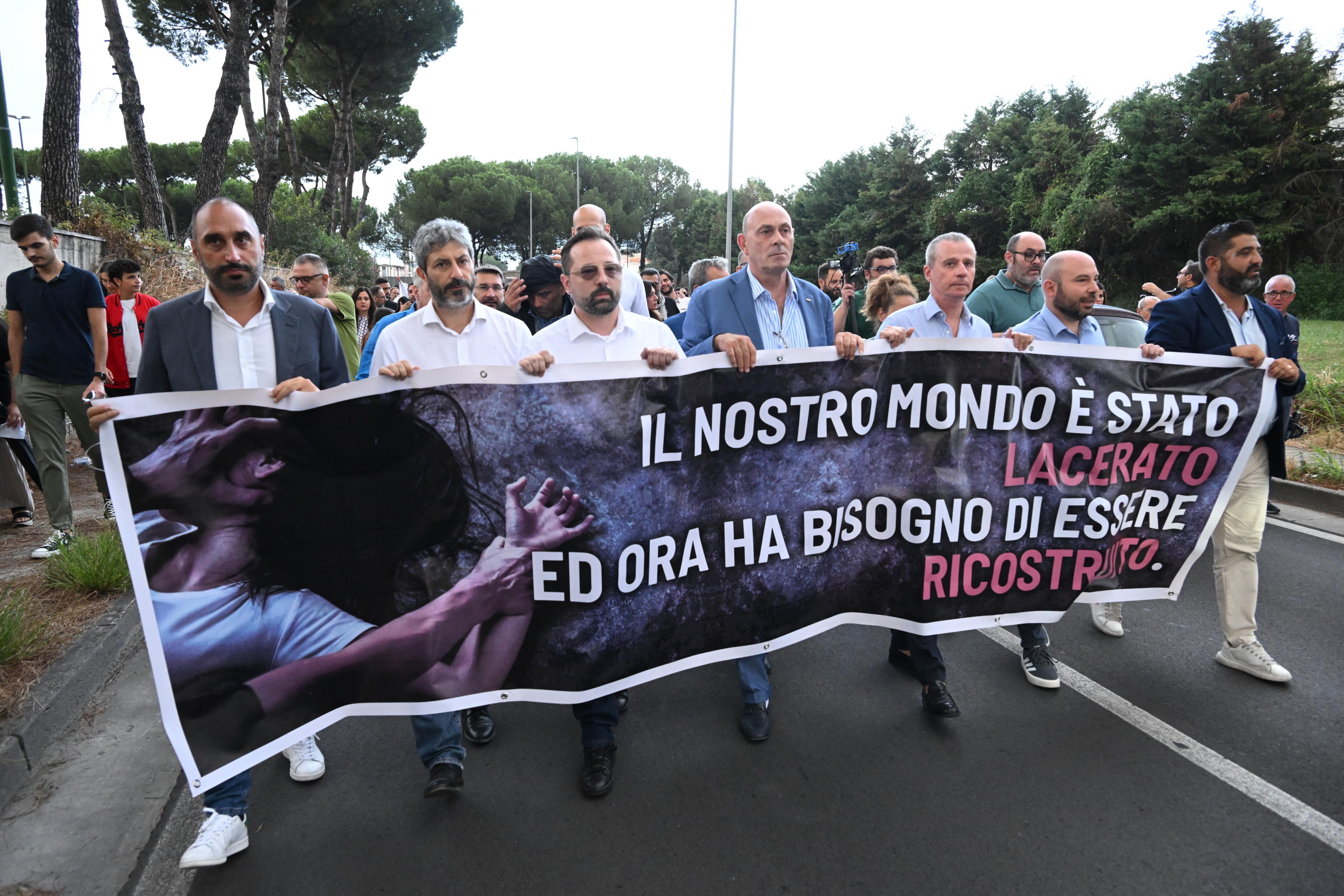 CAIVANO CORTEO